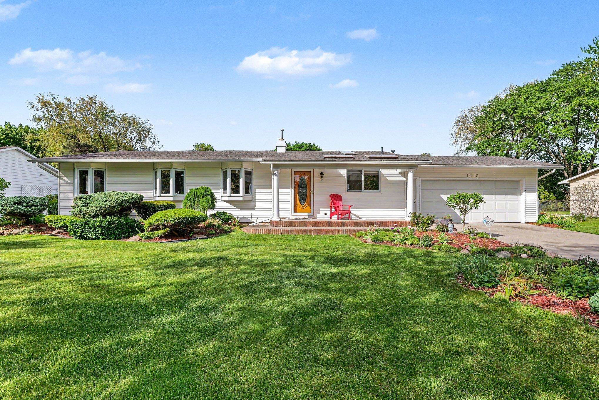 3rd image of 1210 Glenwood Dr, Mount Pleasant, MI 48858 | MLS# 80068627