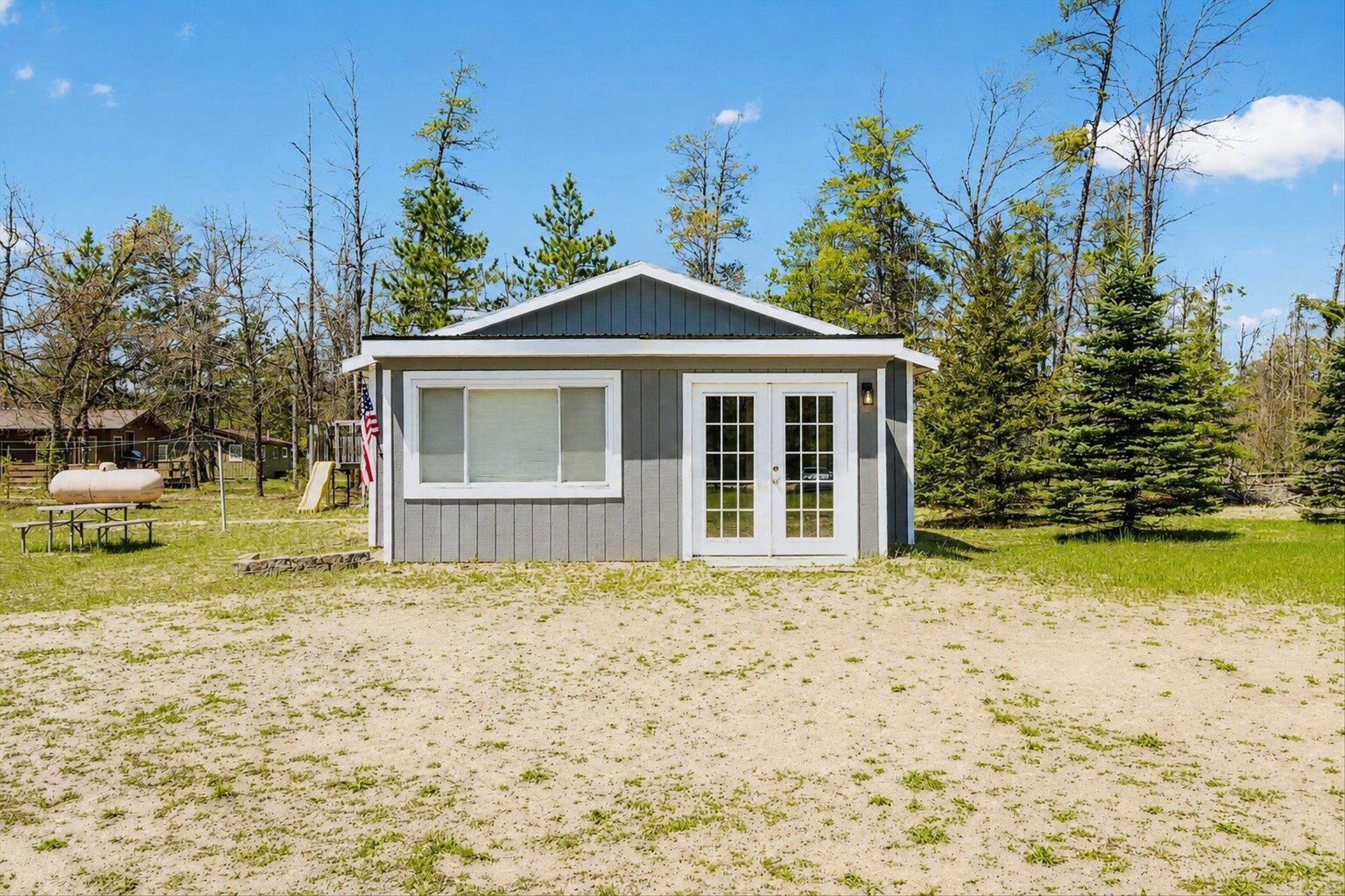 Homes for sale in Grayling, MI | 3144 S Wakeley Bridge Rd, Grayling, MI 49738 | MLS# 80068660
