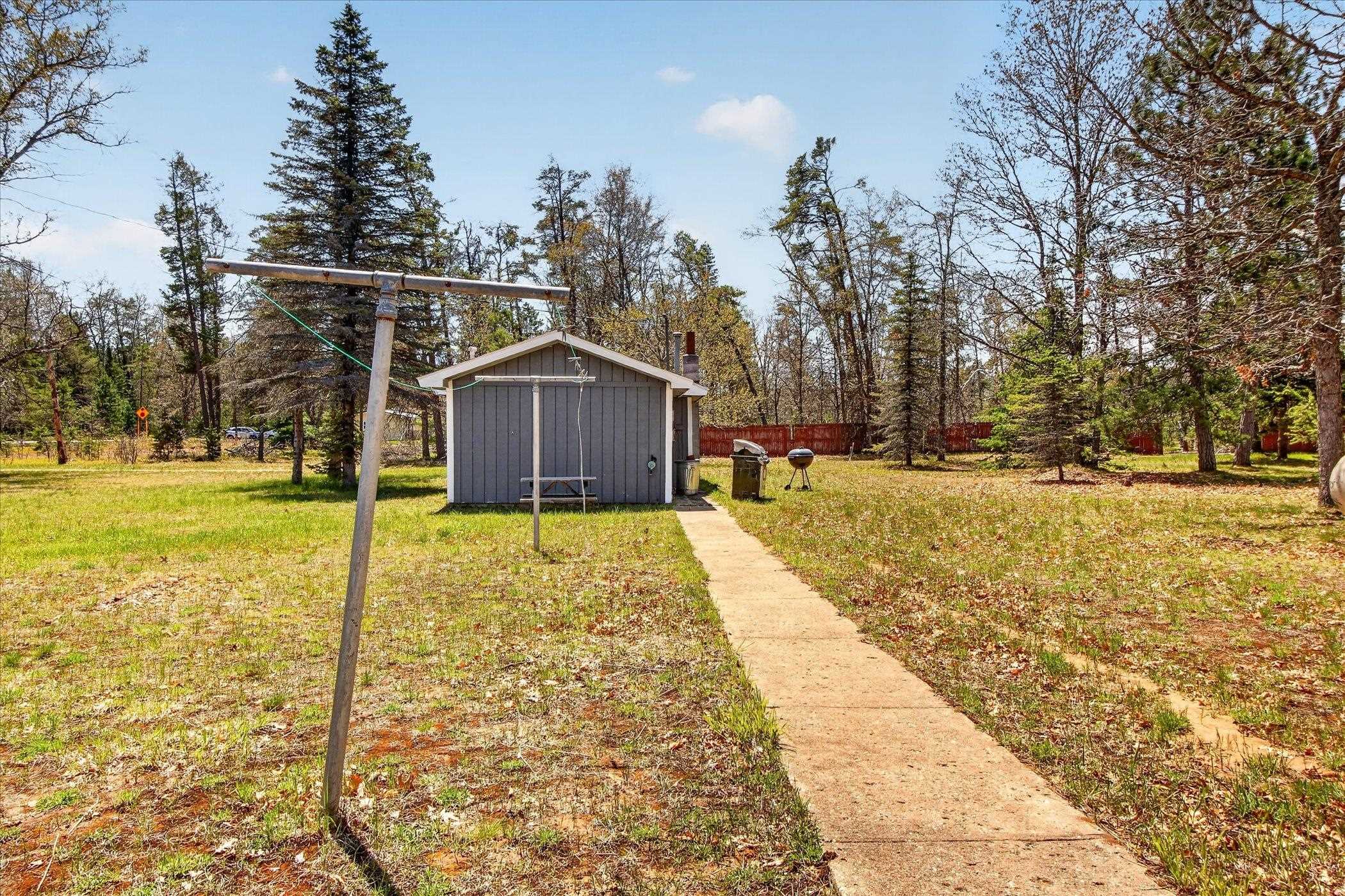 Homes for sale in Grayling, MI | 3144 S Wakeley Bridge Rd, Grayling, MI 49738 | MLS# 80068660