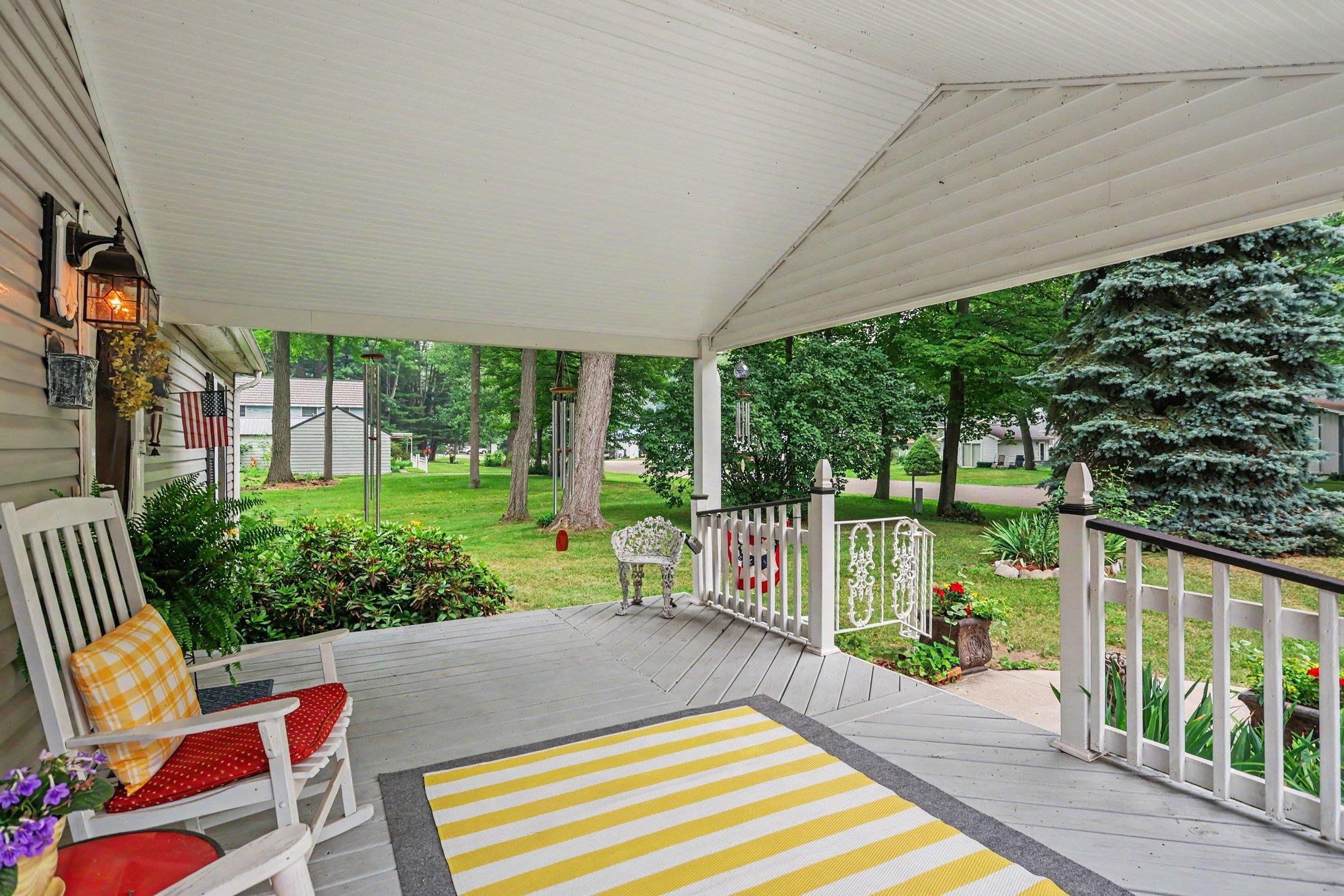 4th image of 2423 West Dr, Tawas City, MI 48763 | MLS# 80068694