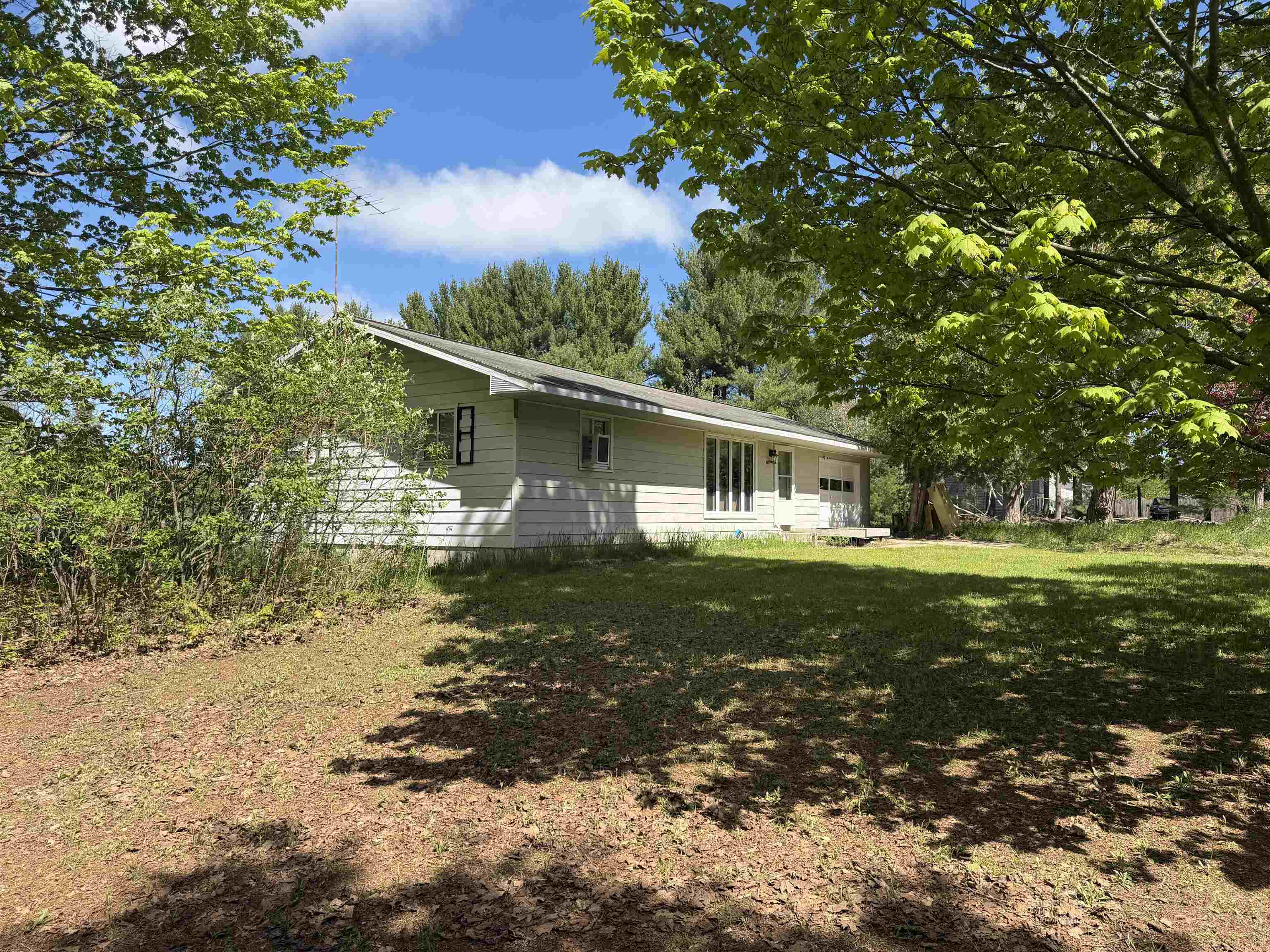 5th image of 6296 Reynolds Rd, Lake Ann, MI 49650 | MLS# 80068747
