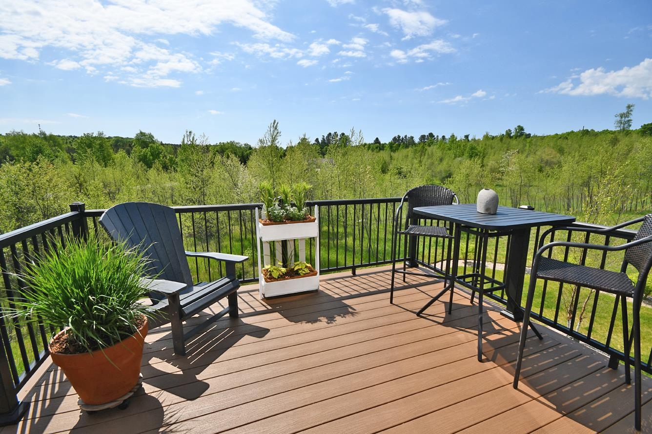 Homes for sale in Kasson Township Leelanau, MI | 8561 S Olivia Dr, Kasson Township Leelanau, MI 49664 | MLS# 78080068953
