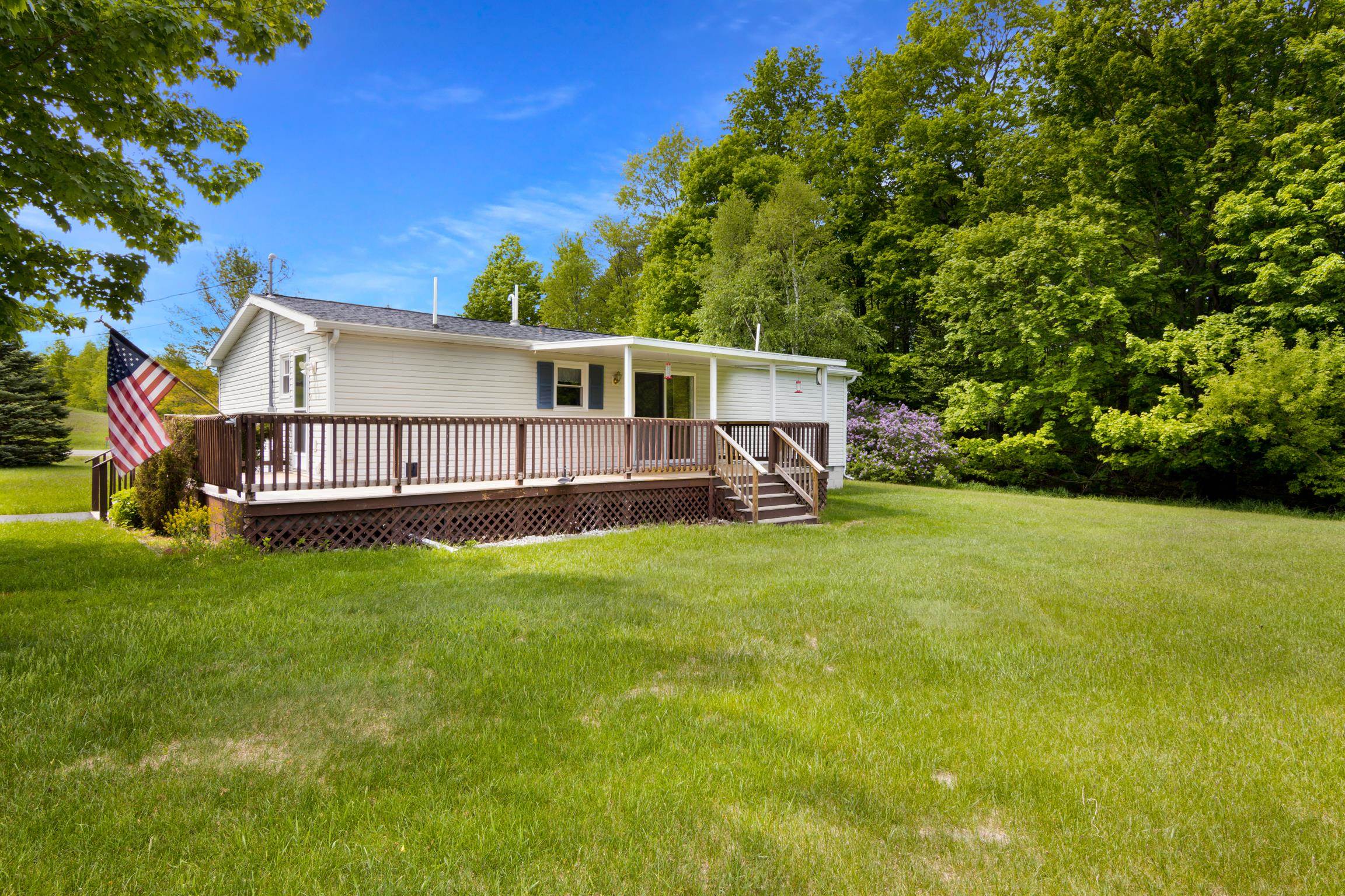 Homes for sale in Maple City, MI | 9101 S Nash Rd, Maple City, MI 49664 | MLS# 80069123