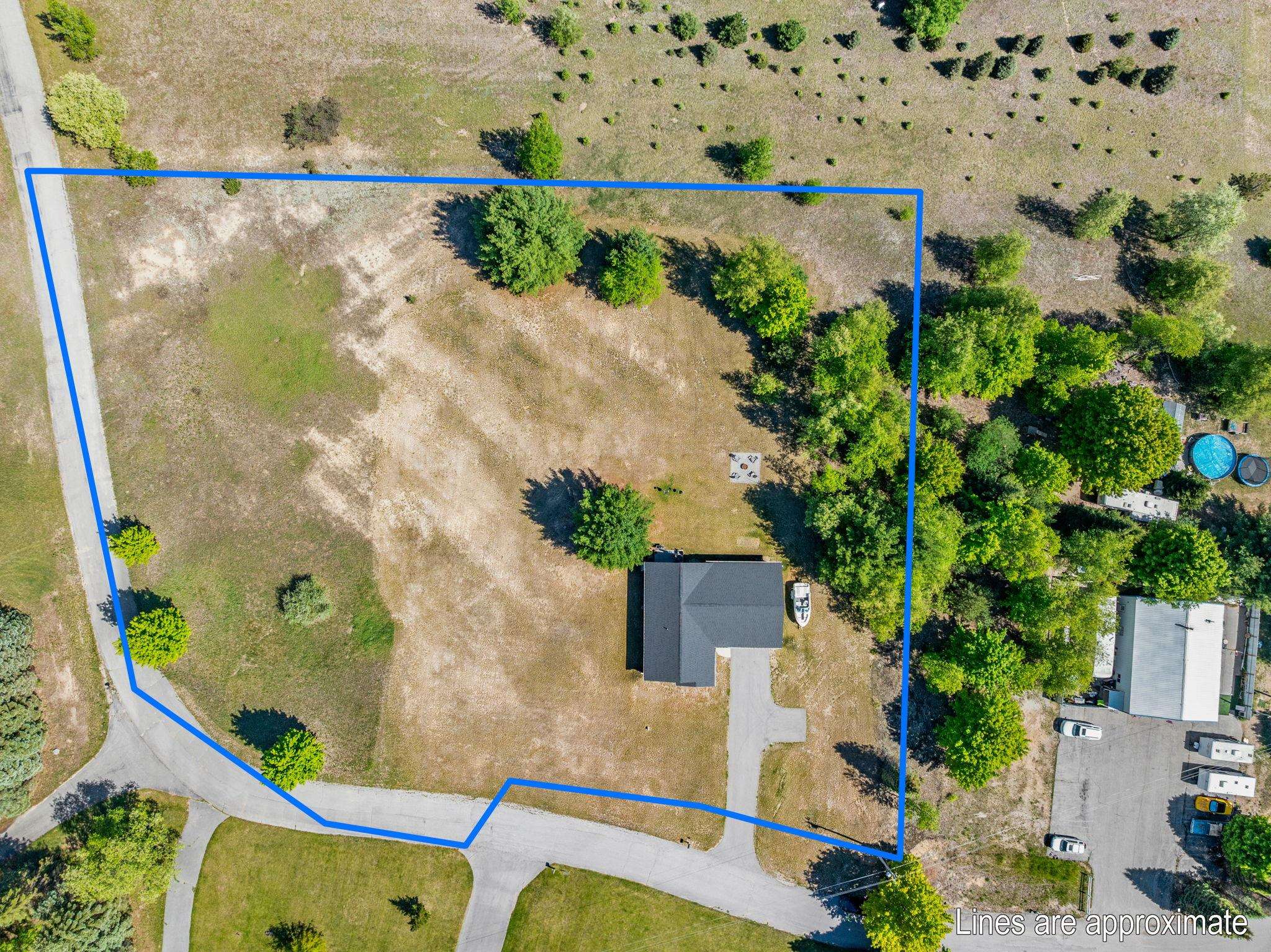 Photo 1 of Single family home for sale at 18880 Lance Ln, Interlochen, MI 49643 | MLS# 78080069166 | Listing updated on 2026-10-07