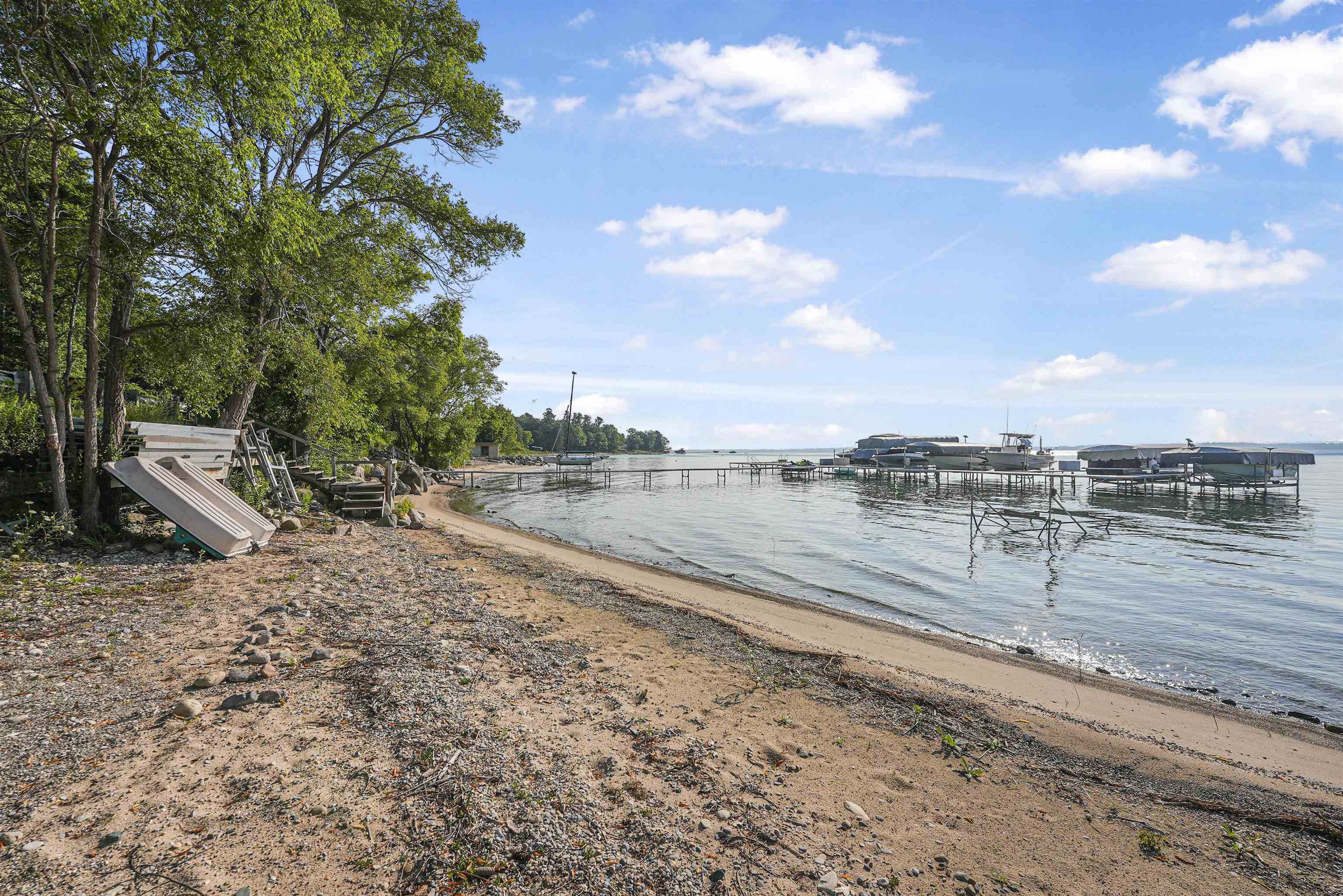 Photo 2 of Single family home for sale at 10159 Council Oak Dr, Traverse City, MI 49686 | MLS# 78080069175 | Listing updated on 2026-09-17