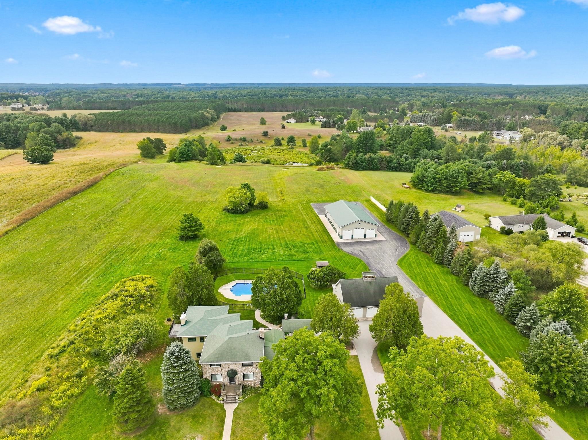 Photo 2 of Single family home for sale at 6801 Secor Rd, Traverse City, MI 49685 | MLS# 78080069362 | Listing updated on 2026-10-06