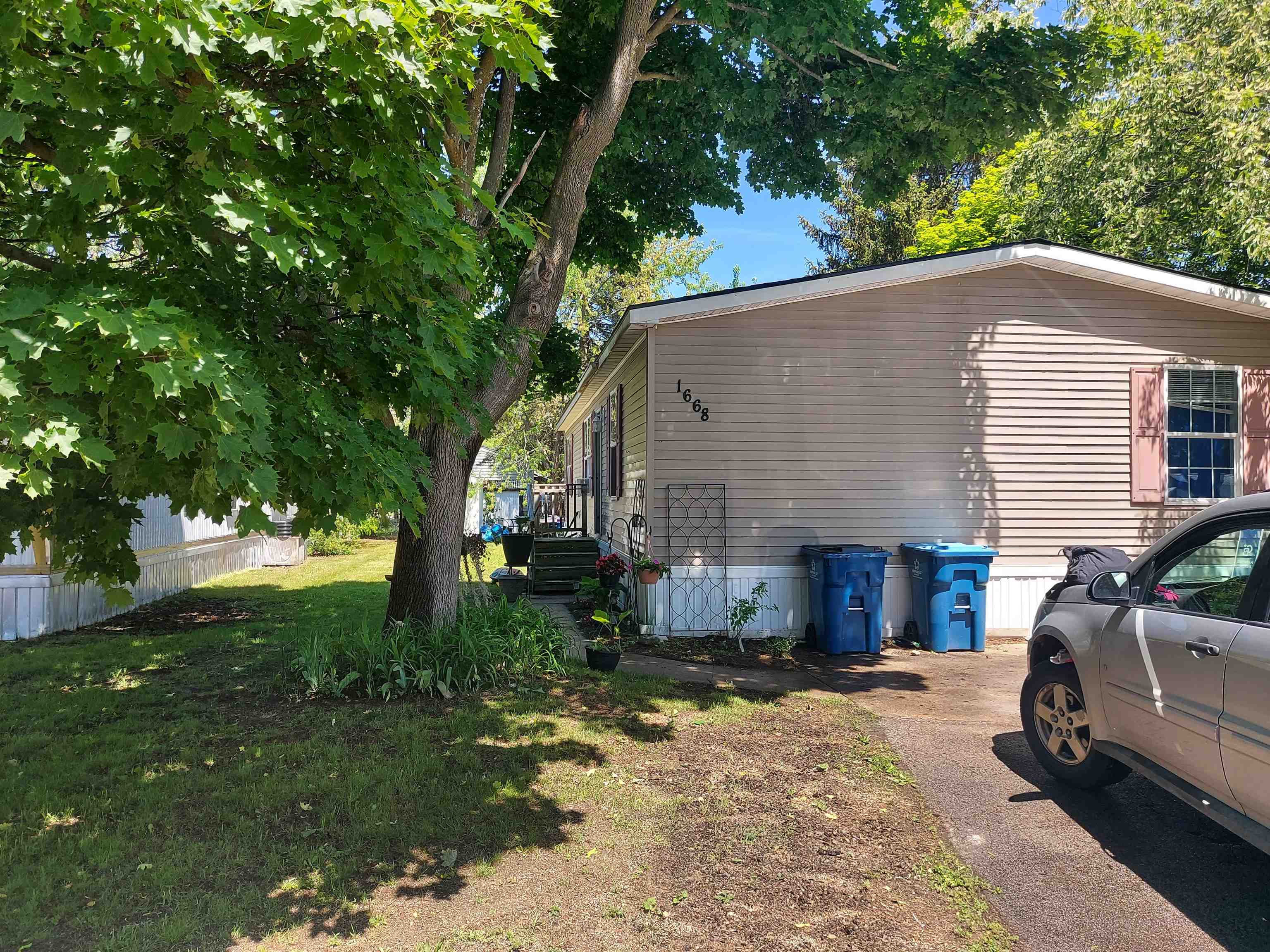 Photo 1 of Single family home for sale at 1668 Rex Pl, Traverse City, MI 49686 | MLS# 78080069385 | Listing updated on 2026-09-18