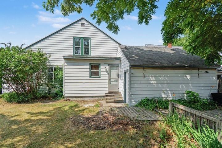 15th image of 221 W Center St, Alma, MI 48801 | MLS# 80069832