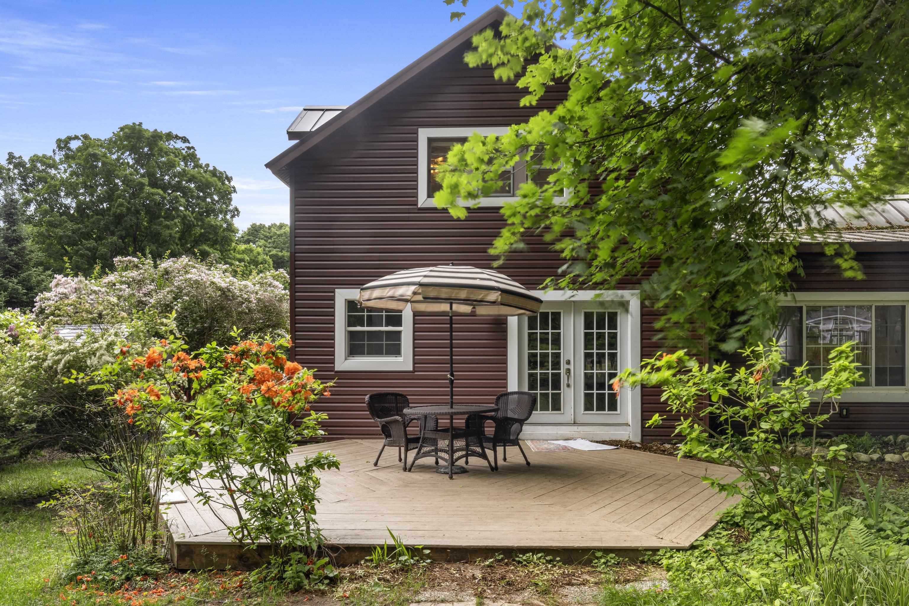 Photo 1 of Single family home for sale at 657 Crystal Ave, Frankfort, MI 49635 | MLS# 78080069835 | Listing updated on 2026-09-19