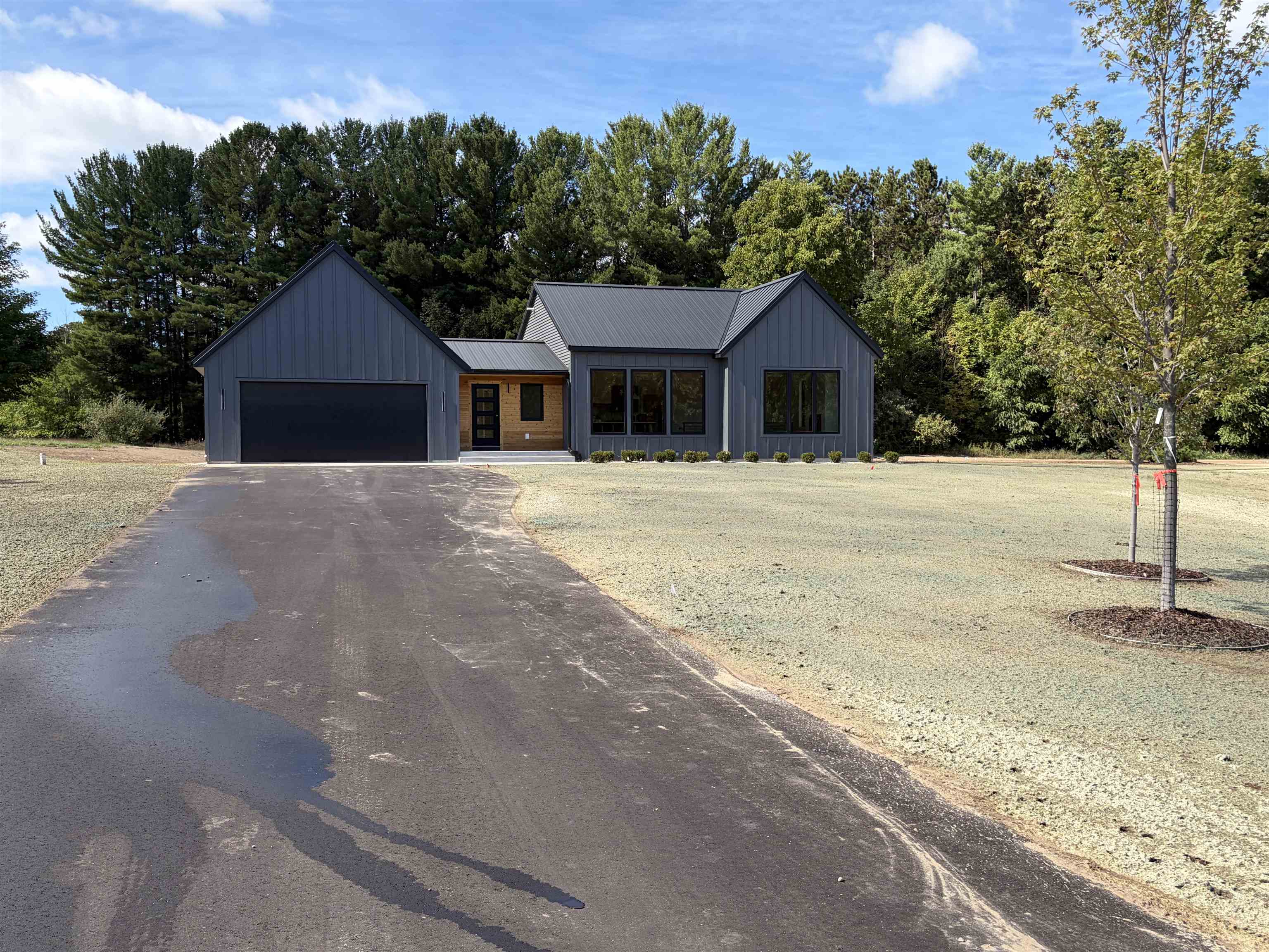 Photo 1 of Single family home for sale at 4107 Fireside Trl, Long Lake Township Grand Traverse, MI 49685 | MLS# 78080070154 | Listing updated on 2026-09-15
