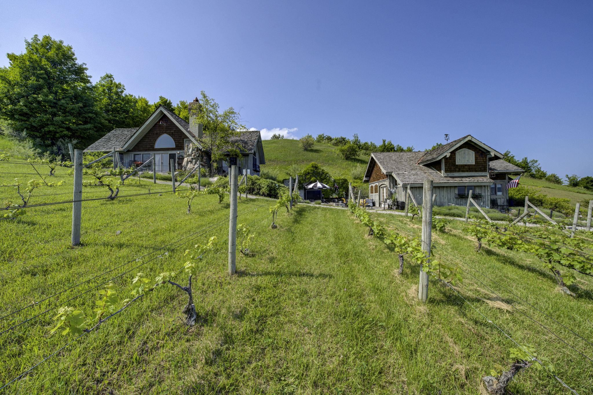 5th image of 10702 E Hilltop Rd, Suttons Bay, MI 49682 | MLS# 78080070167