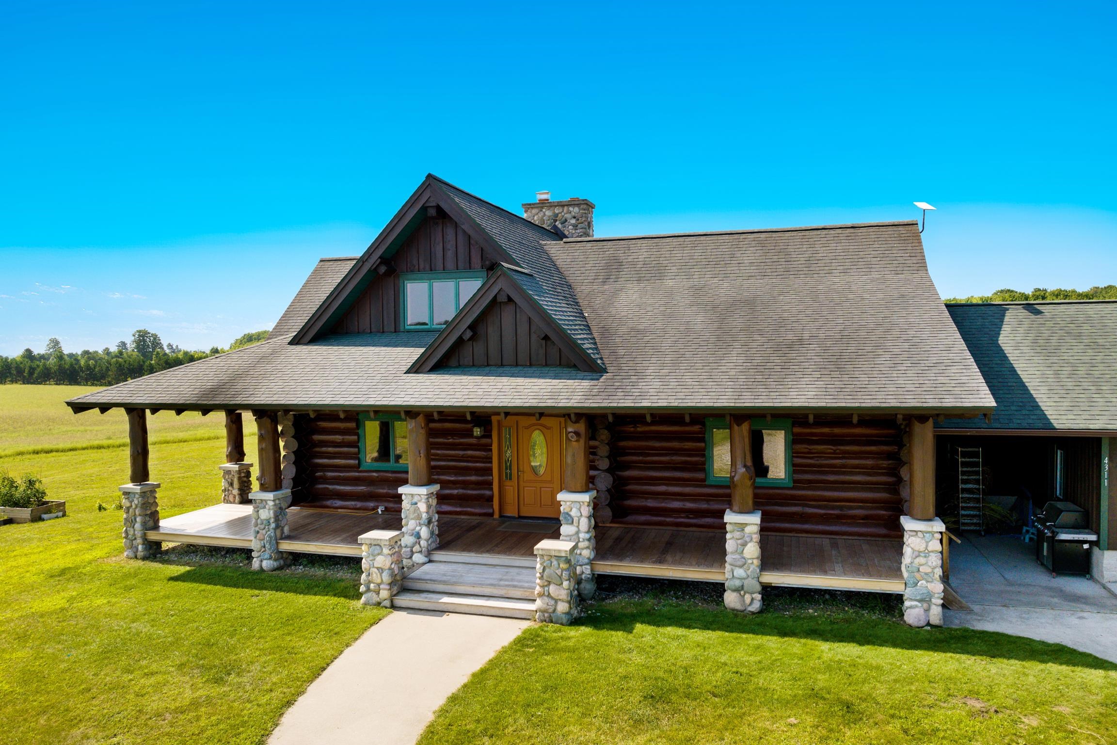 Photo 2 of Single family home for sale at 4311 Caro Ln, Kingsley, MI 49649 | MLS# 78080070190 | Listing updated on 2026-09-17