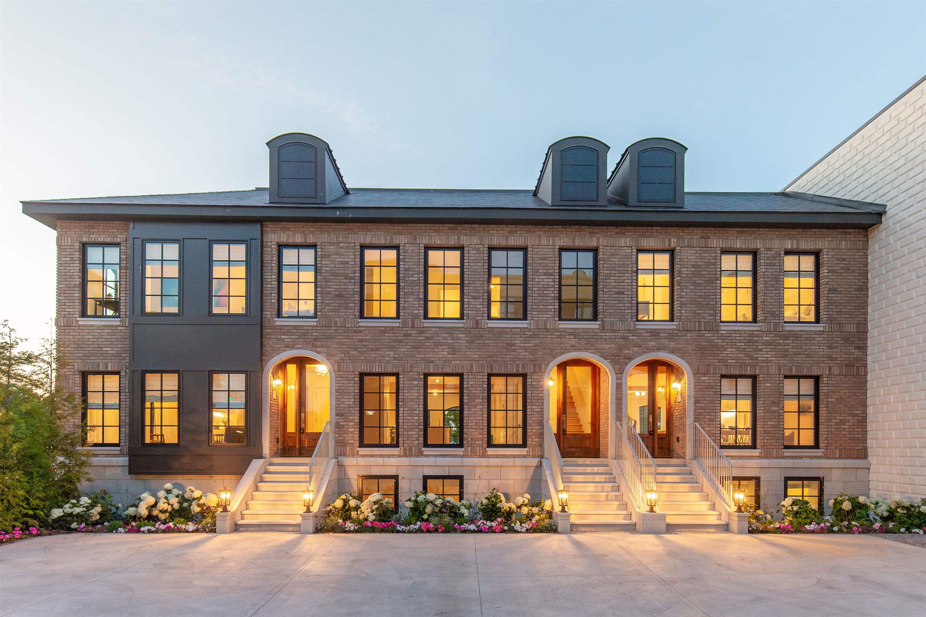Photo 2 of Condo for sale at 100 Park St, Traverse City, MI 49684 | MLS# 78080070237 | Listing updated on 2026-10-06