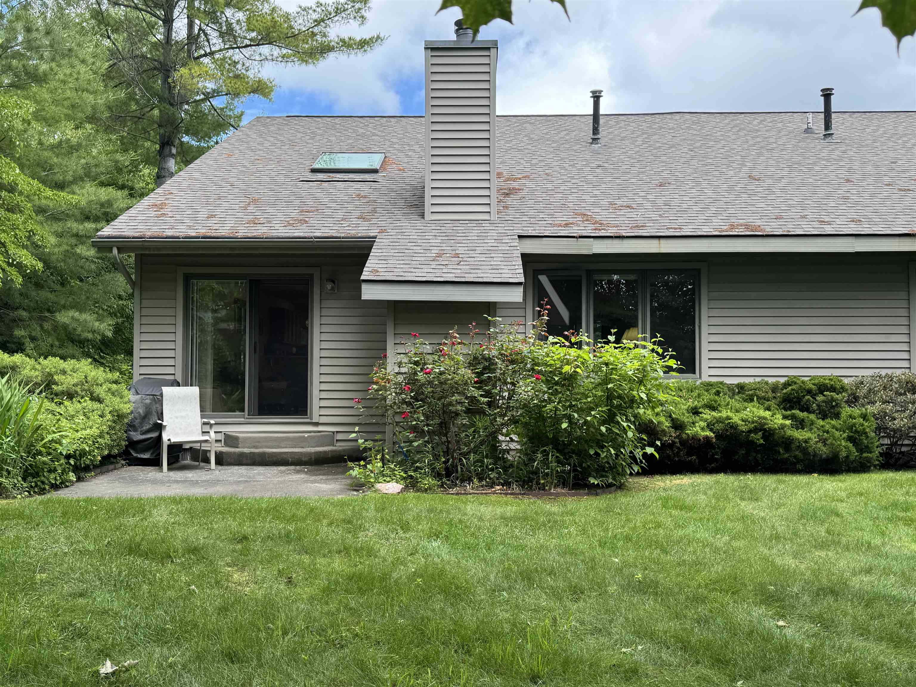 Homes for sale in Suttons Bay Township Leelanau, MI | 723 N Apple Tree Dr, Suttons Bay Township Leelanau, MI 49682 | MLS# 78080070274