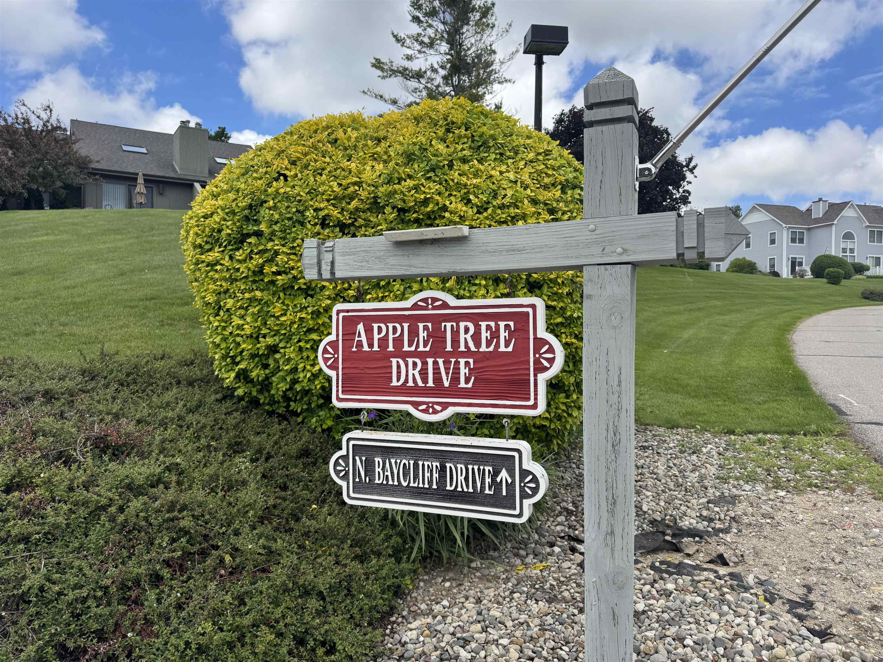 Homes for sale in Suttons Bay Township Leelanau, MI | 723 N Apple Tree Dr, Suttons Bay Township Leelanau, MI 49682 | MLS# 78080070274