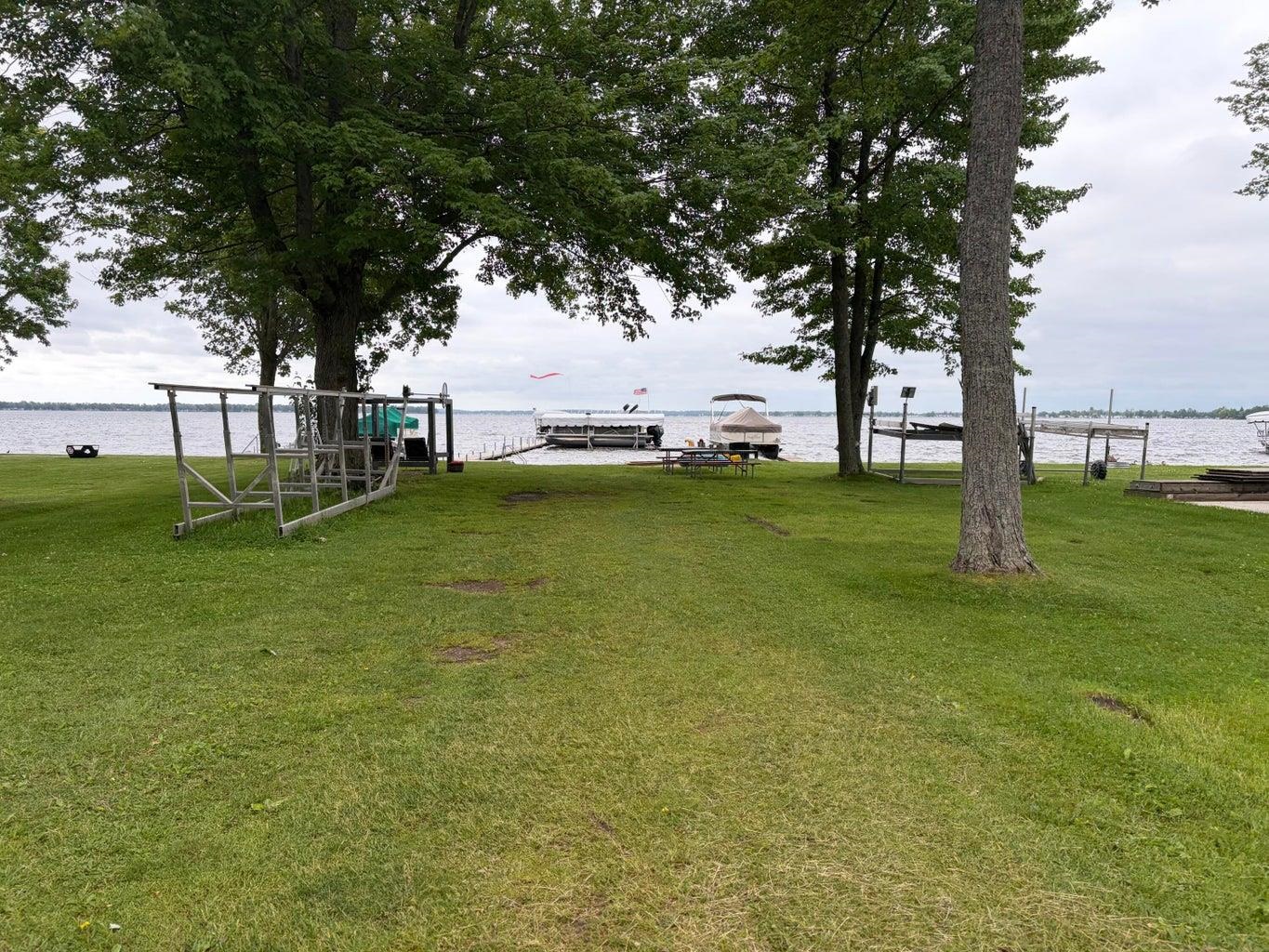 4th image of 508 Shore View Dr, Houghton Lake, MI 48629 | MLS# 77080070285