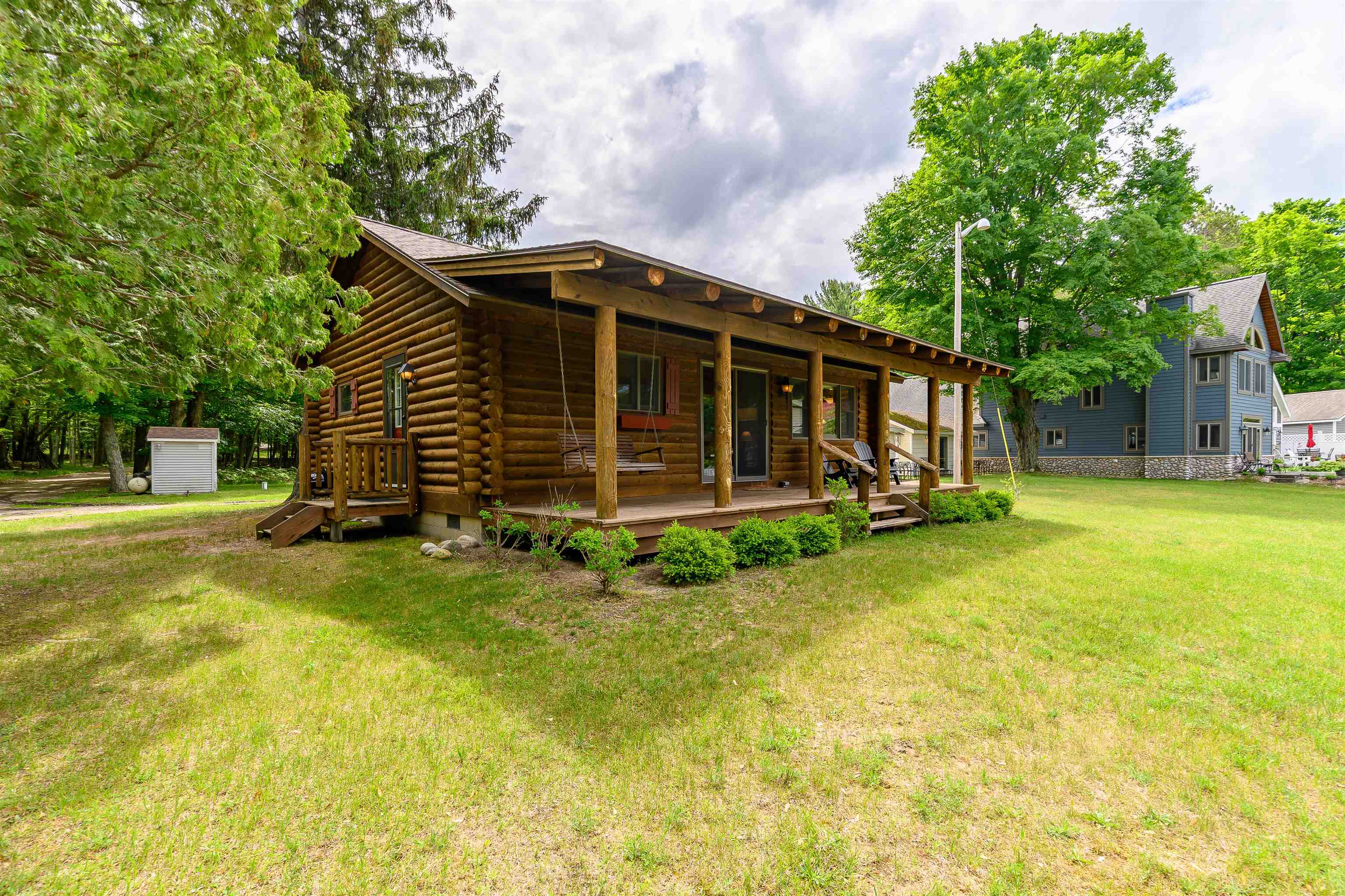 4th image of 10844 Torchlight Ln, Central Lake, MI 49622 | MLS# 78080070304