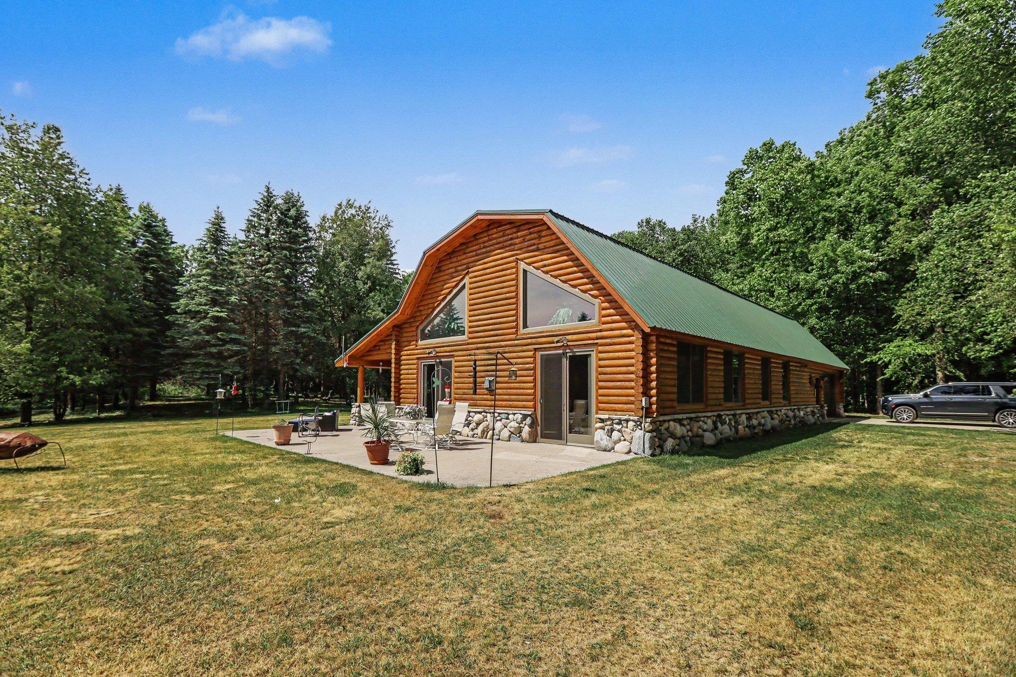4th image of 8157 Nw Kellogg Rd, Alden, MI 49612 | MLS# 78080070325