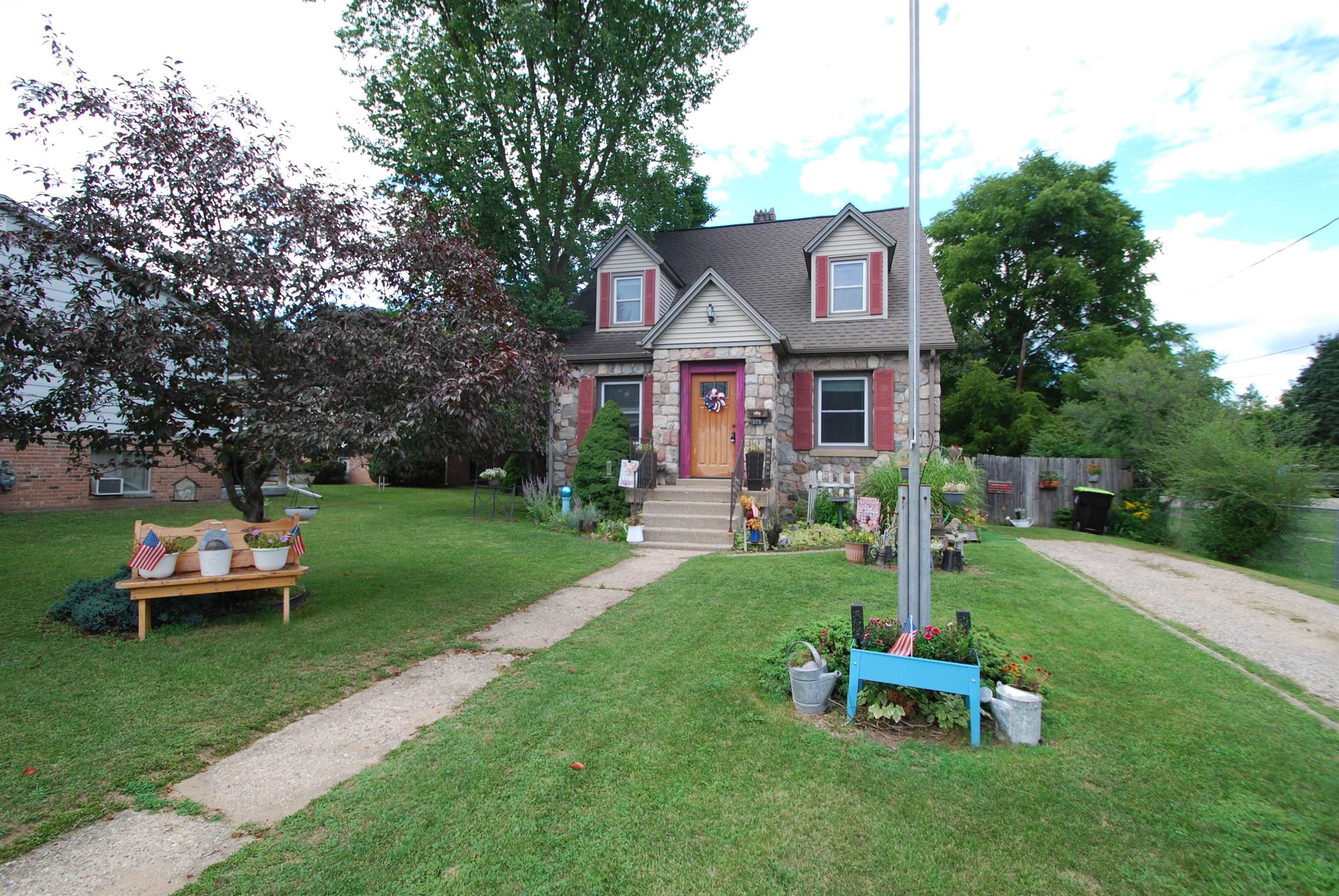 1st image of 135 Carpenter St, West Branch, MI 48661 | MLS# 80070345