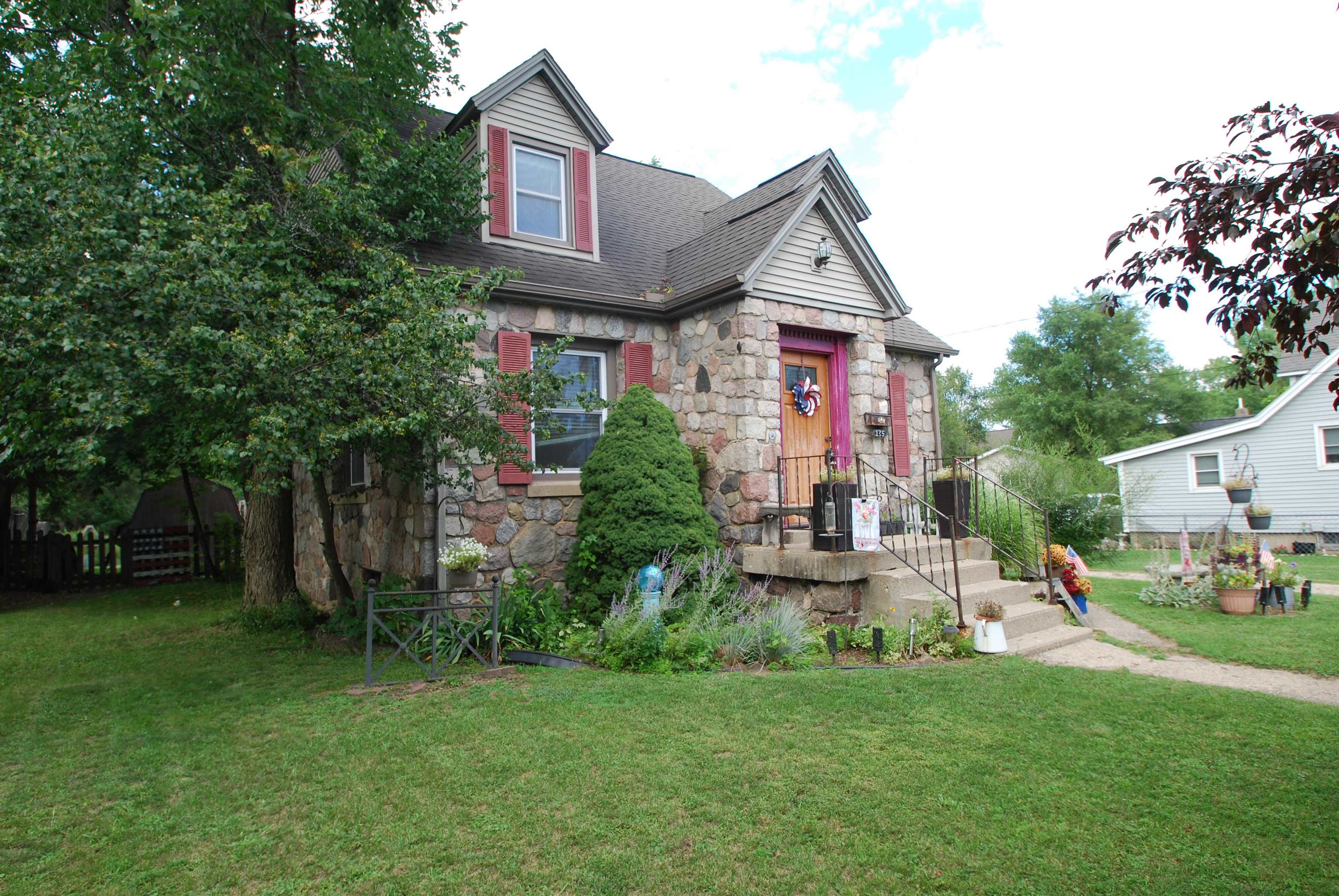 4th image of 135 Carpenter St, West Branch, MI 48661 | MLS# 80070345