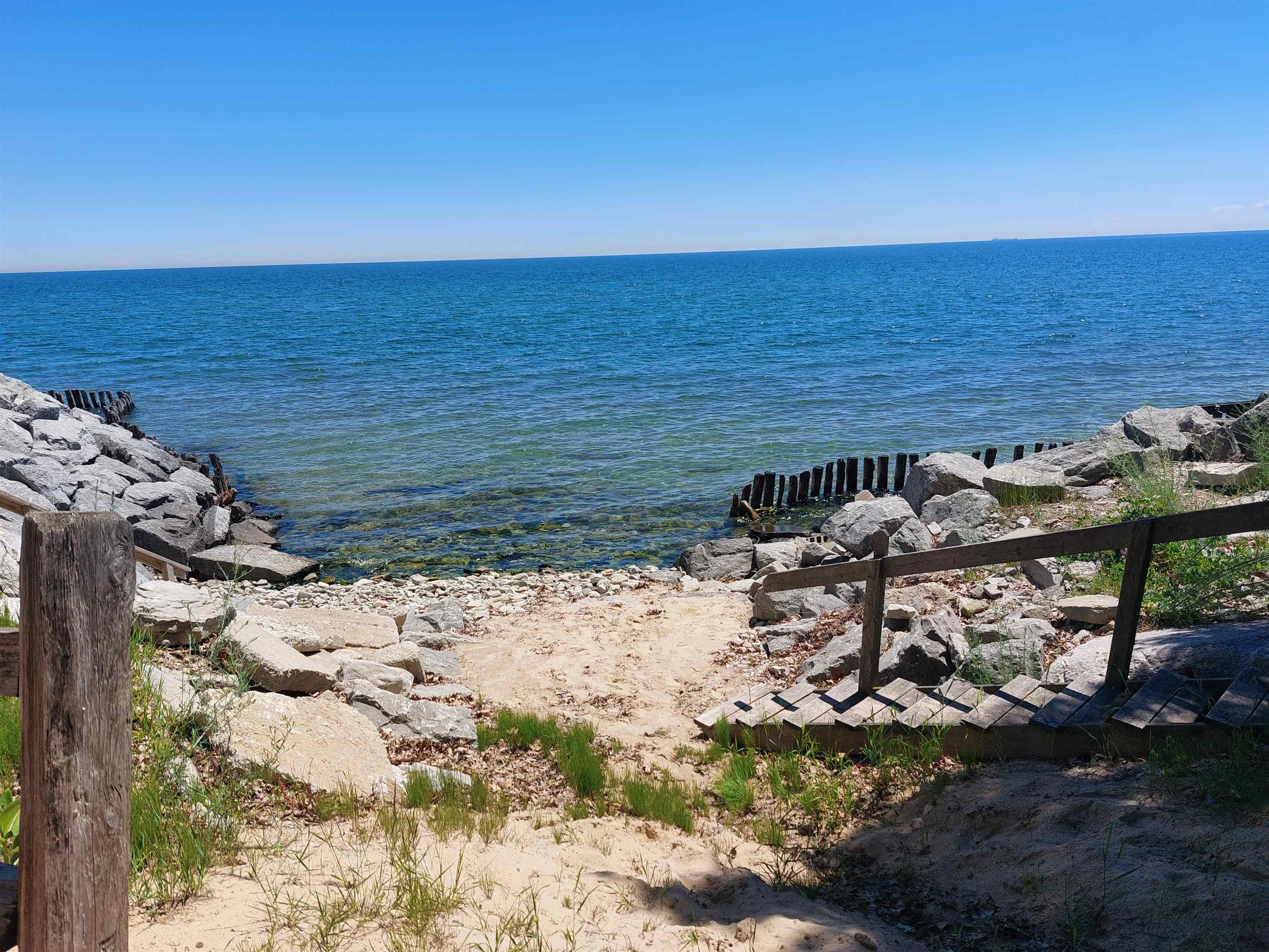17th image of 975 N Huron St, East Tawas, MI 48730 | MLS# 77080070356