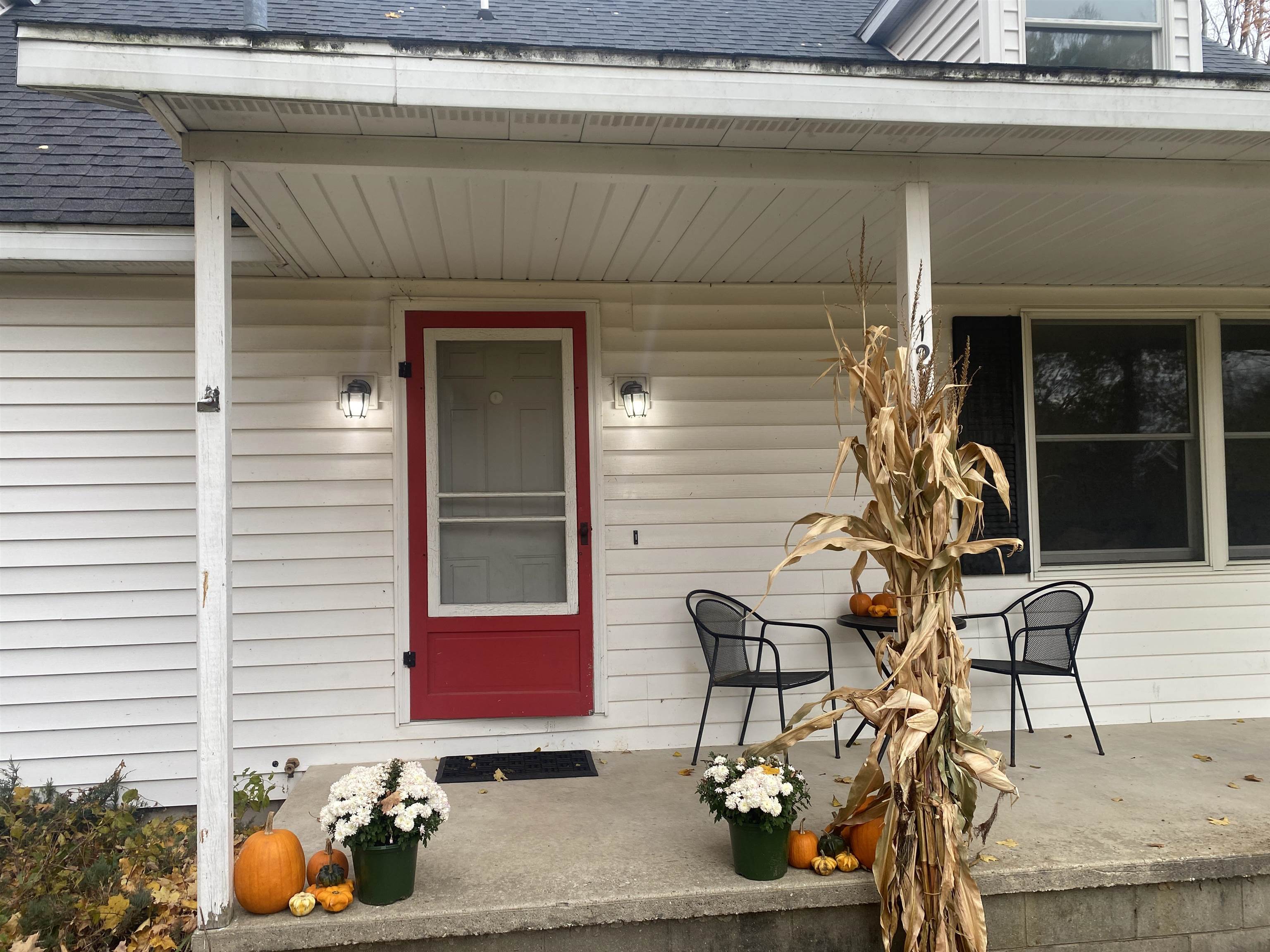 2nd image of 12134 Jonathon Dr, Rapid City, MI 49676 | MLS# 78080070357