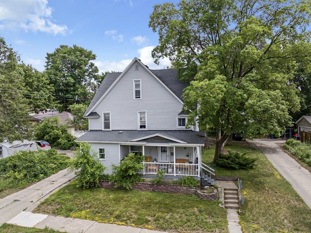 1st image of 411 S Simons St, Cadillac, MI 49601 | MLS# 78080070365