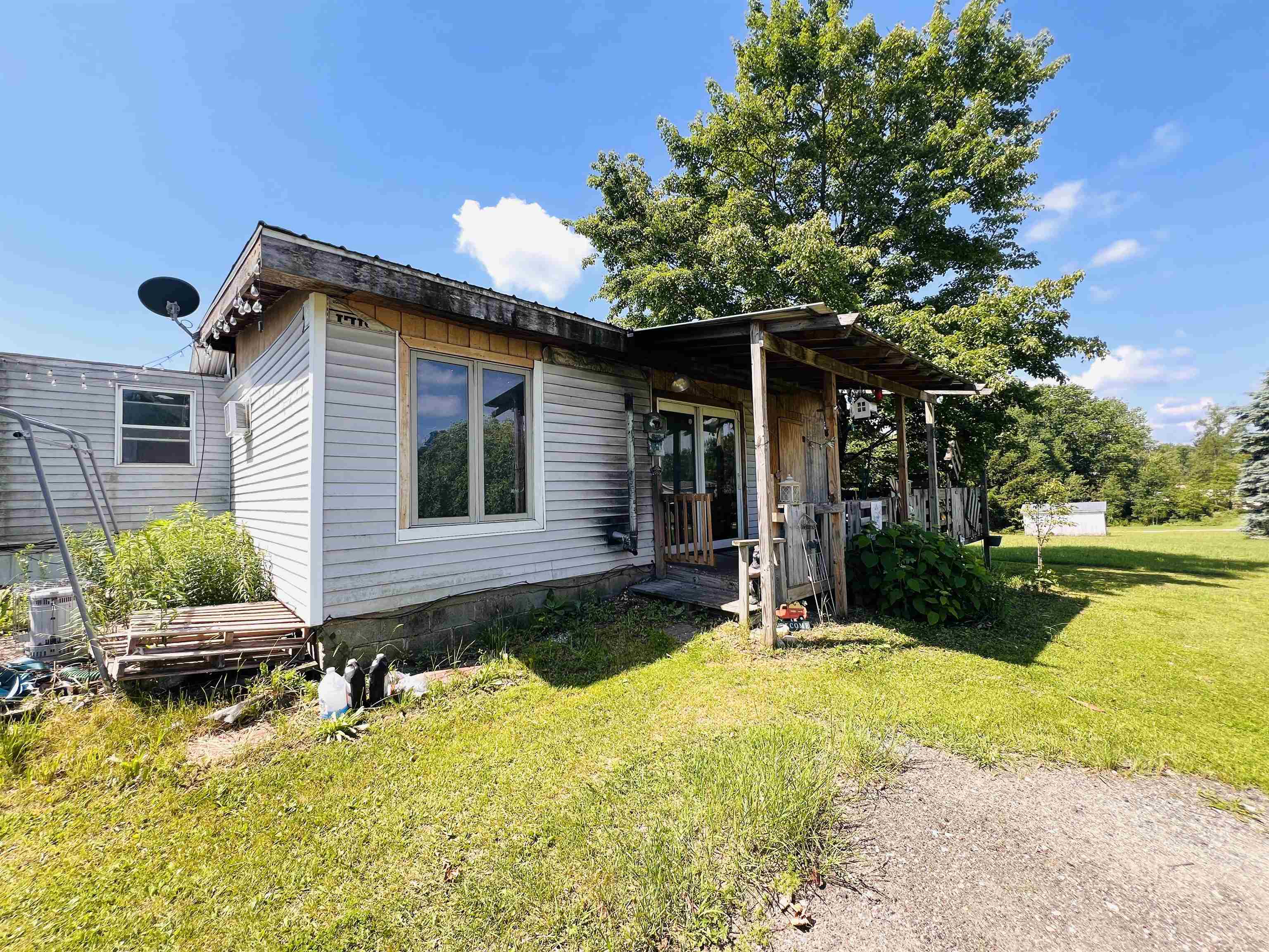 2nd image of 111 Eastland Dr, Leroy, MI 49655 | MLS# 78080070375