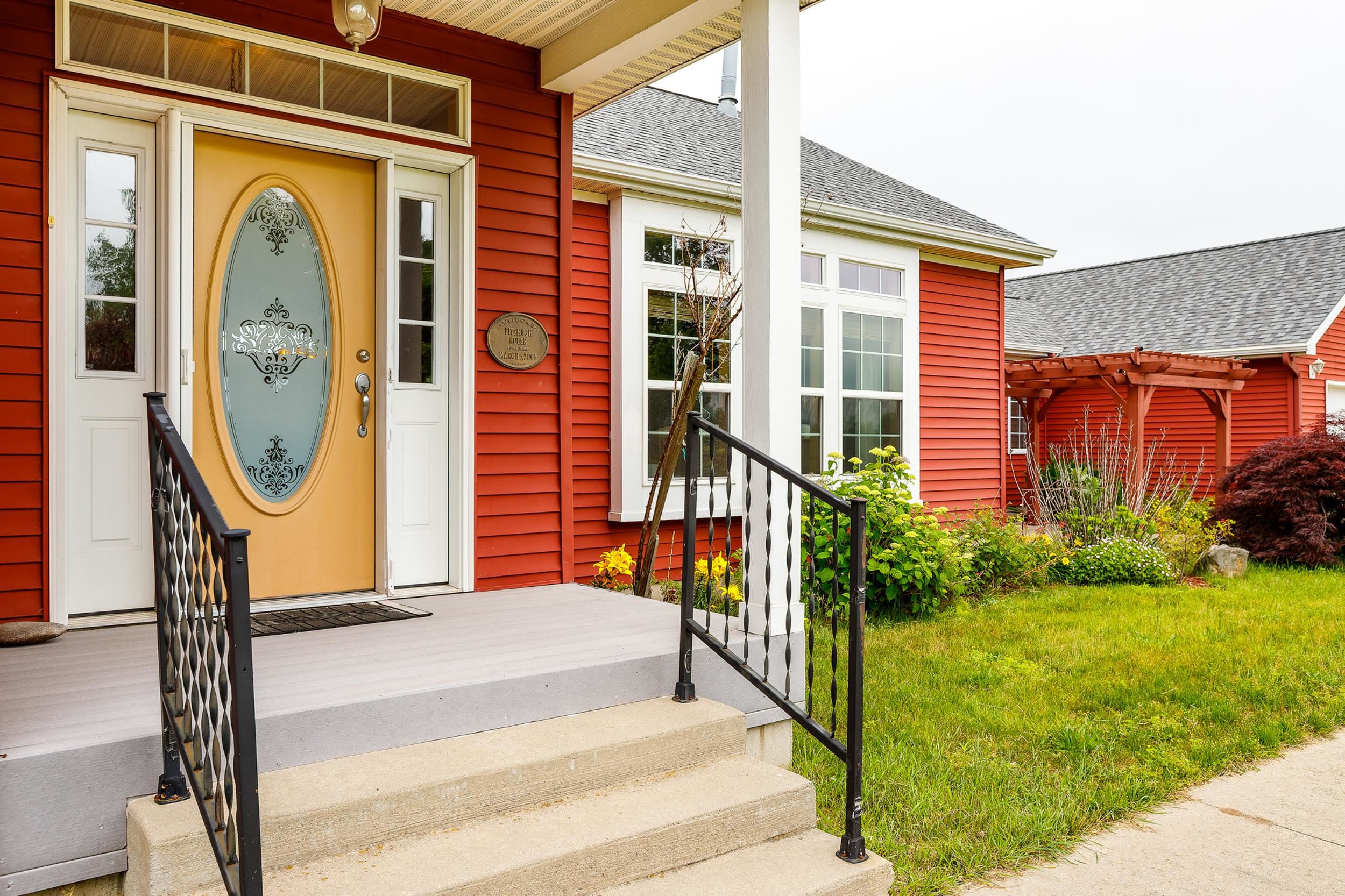 Photo 4 of Single family home for sale at 5680 Gorivan Rd, Frankfort, MI 49635 | MLS# 78080070417 | Listing updated on 2026-10-06