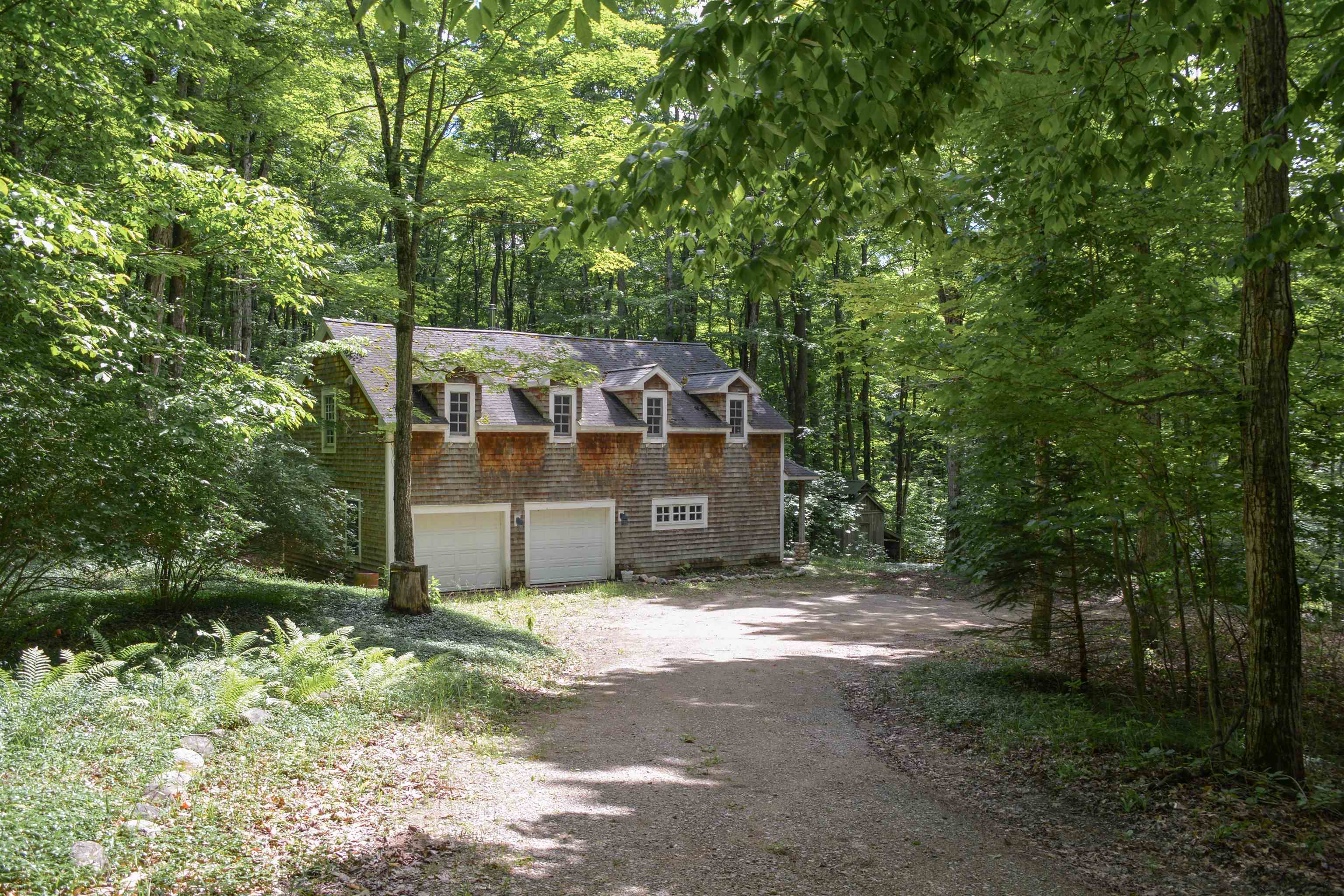 3rd image of 16568 Wagner Rd, Lake Ann, MI 49650 | MLS# 78080070462