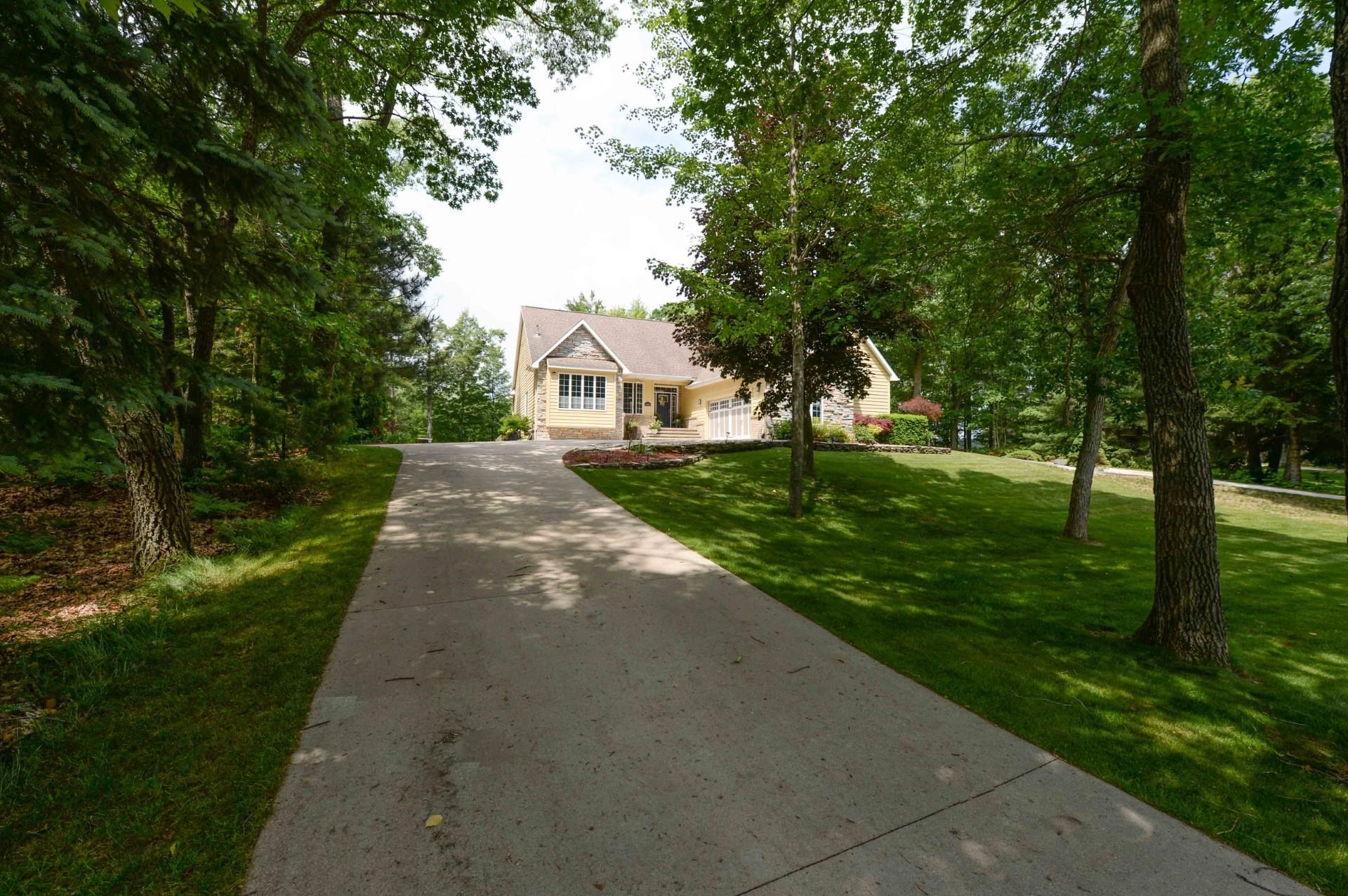 1st image of 7021 Lakewood Dr, Oscoda, MI 48750 | MLS# 77080070505