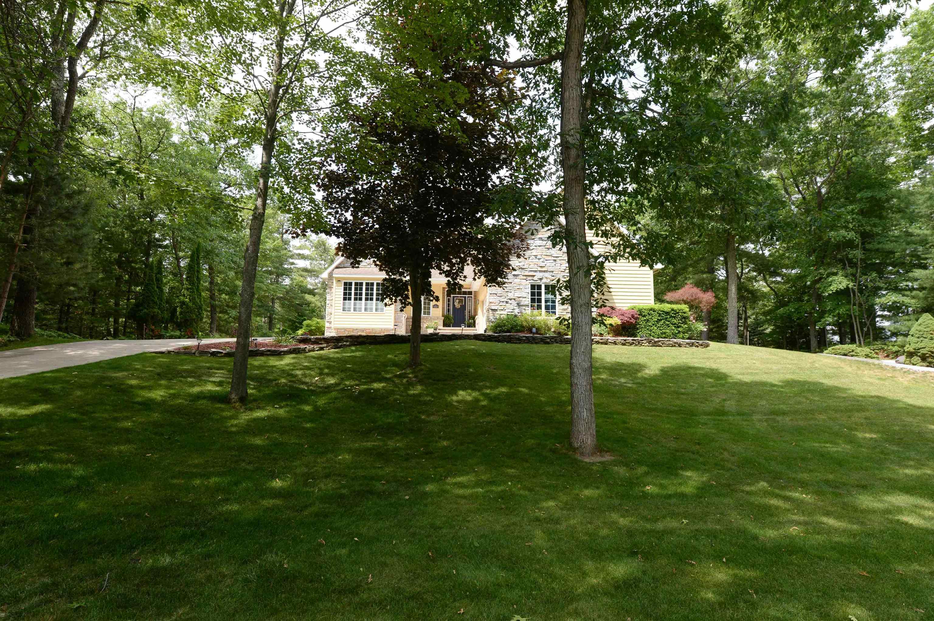 2nd image of 7021 Lakewood Dr, Oscoda, MI 48750 | MLS# 77080070505