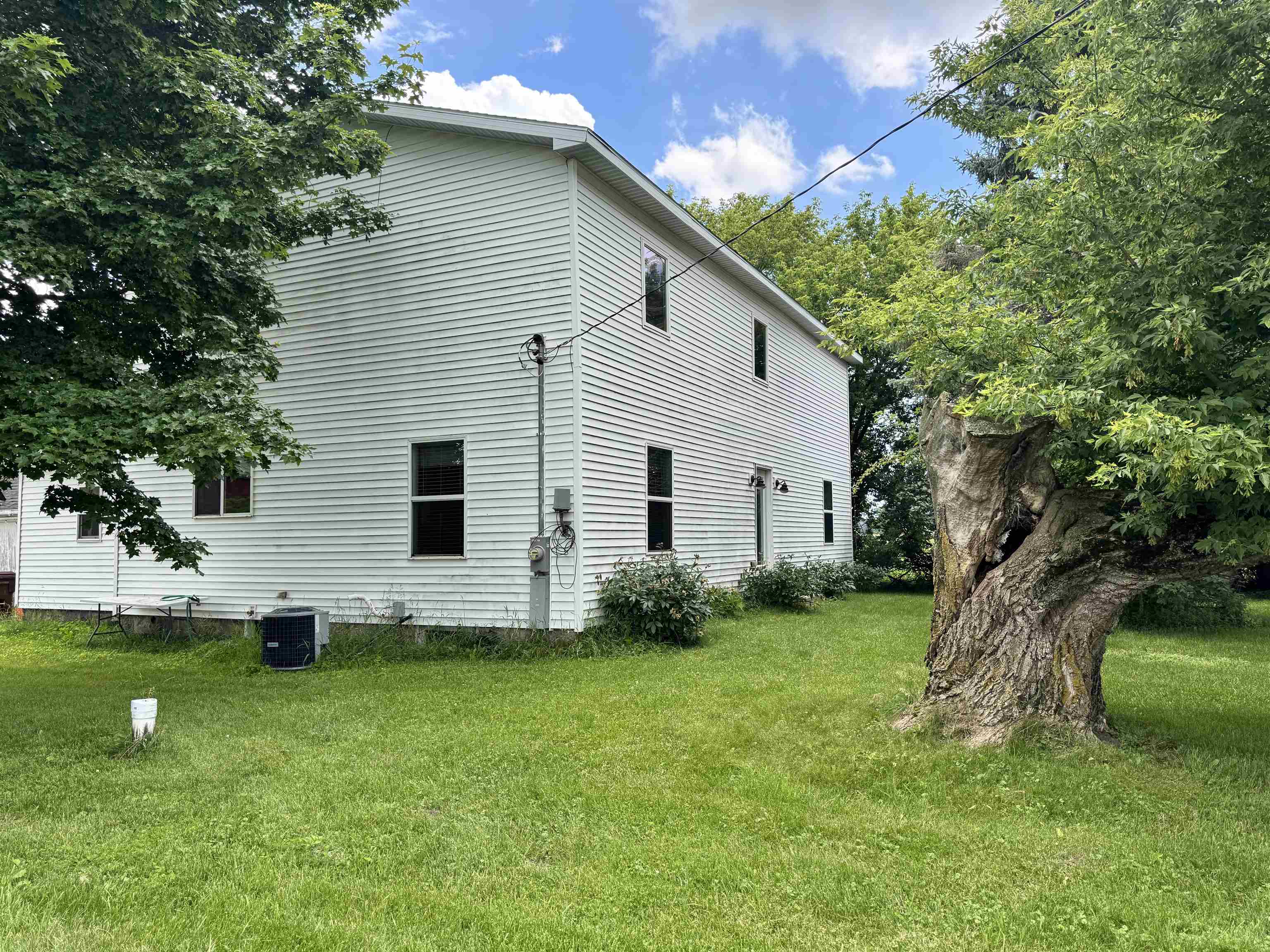 1st image of 8611 S Wise Rd, Shepherd, MI 48883 | MLS# 79080070511