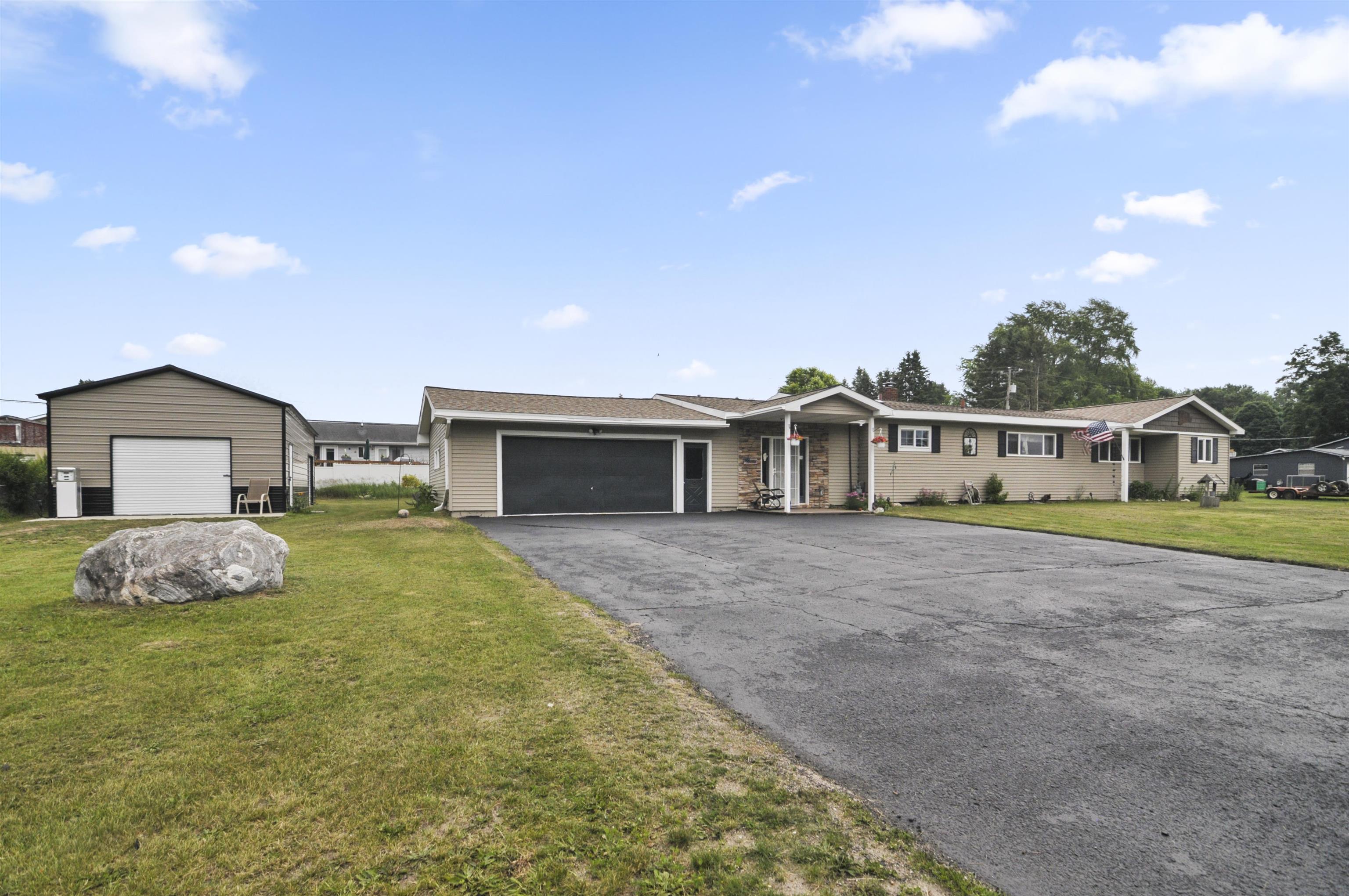 Photo 2 of Single family home for sale at 18116 205th Avenue, Big Rapids, MI 49307 | MLS# 78080070540 | Listing updated on 2026-09-17