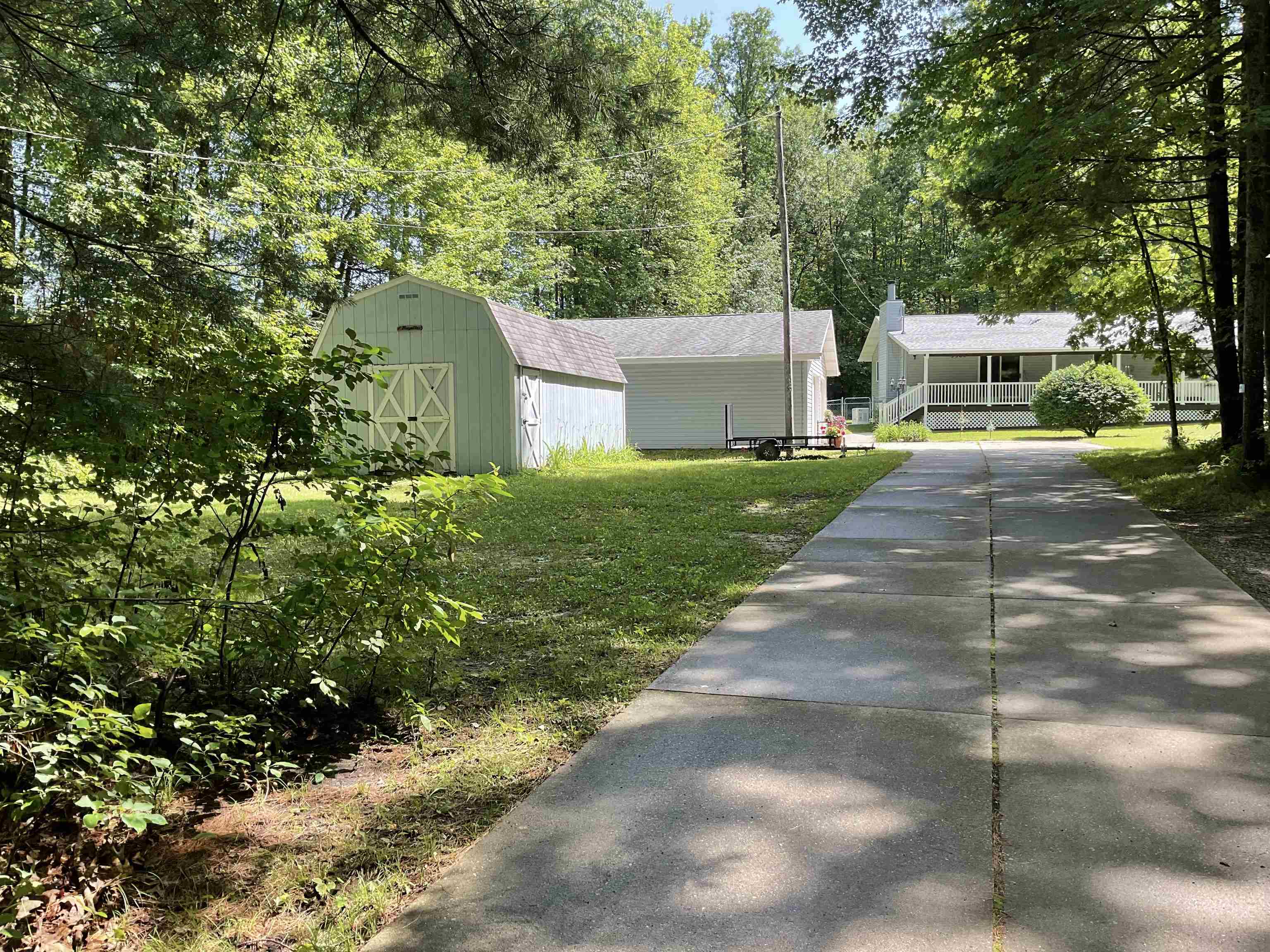 5th image of 3300 E Arnold Lake Rd, Harrison, MI 48625 | MLS# 80070549