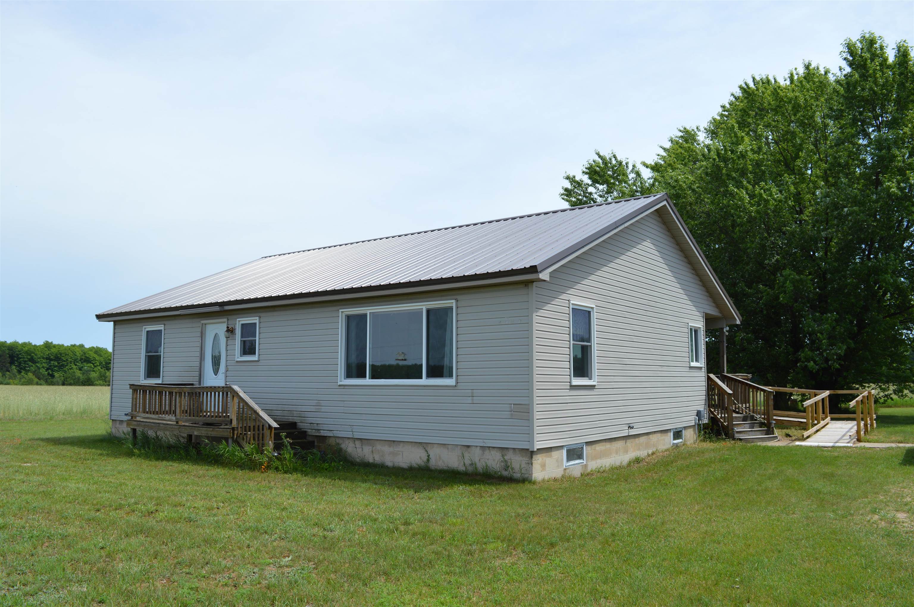Homes for sale in Excelsior Township Kalkaska, MI | 6268 E M 72, Excelsior Township Kalkaska, MI 49646 | MLS# 78080070557