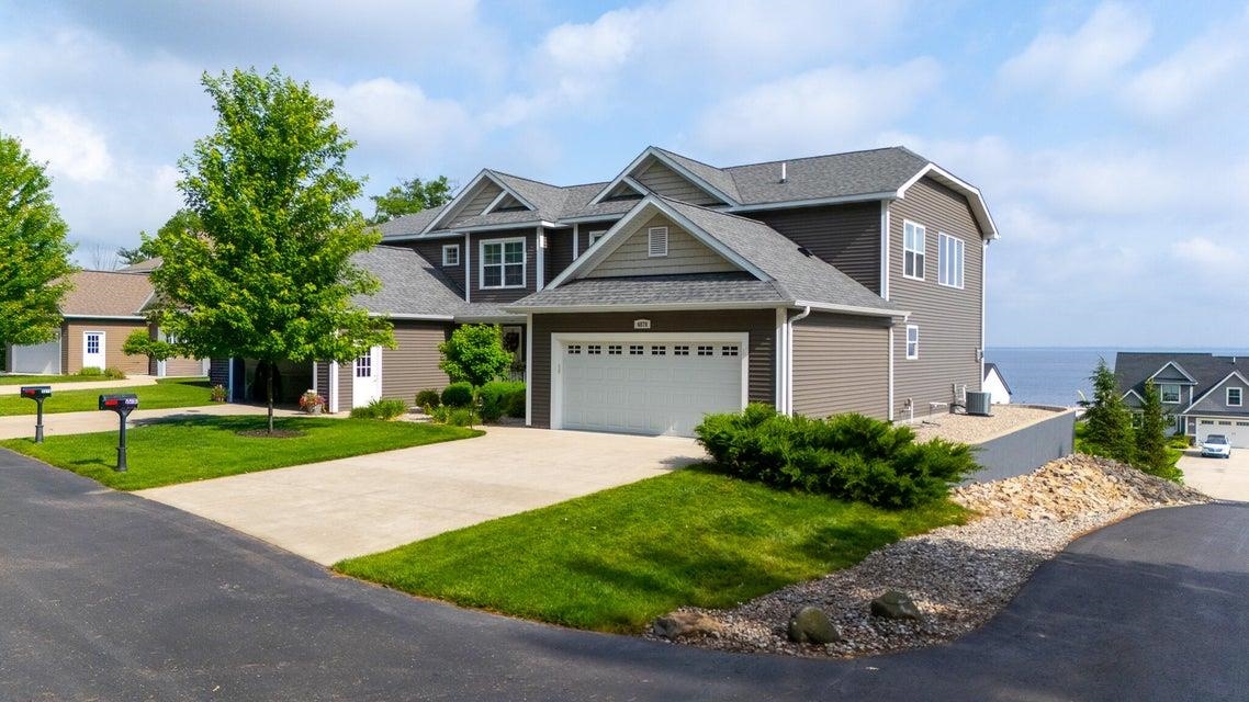 1st image of 4876 W Houghton Lake Dr, Roscommon Township Roscommon, MI 48629 | MLS# 77080070578