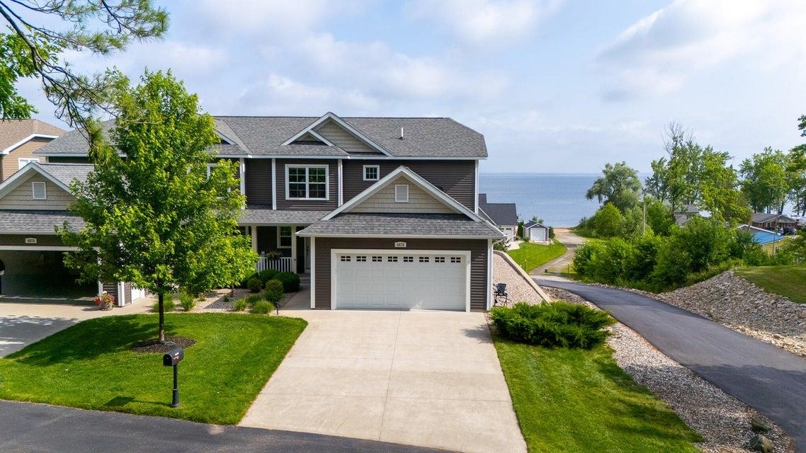 2nd image of 4876 W Houghton Lake Dr, Roscommon Township Roscommon, MI 48629 | MLS# 77080070578