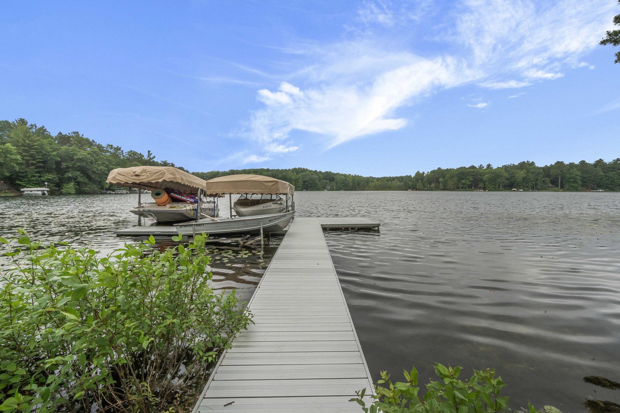 Photo 2 of Single family home for sale at 2847 Crescent Shrs Dr, Traverse City, MI 49685 | MLS# 78080070621 | Listing updated on 2026-09-27