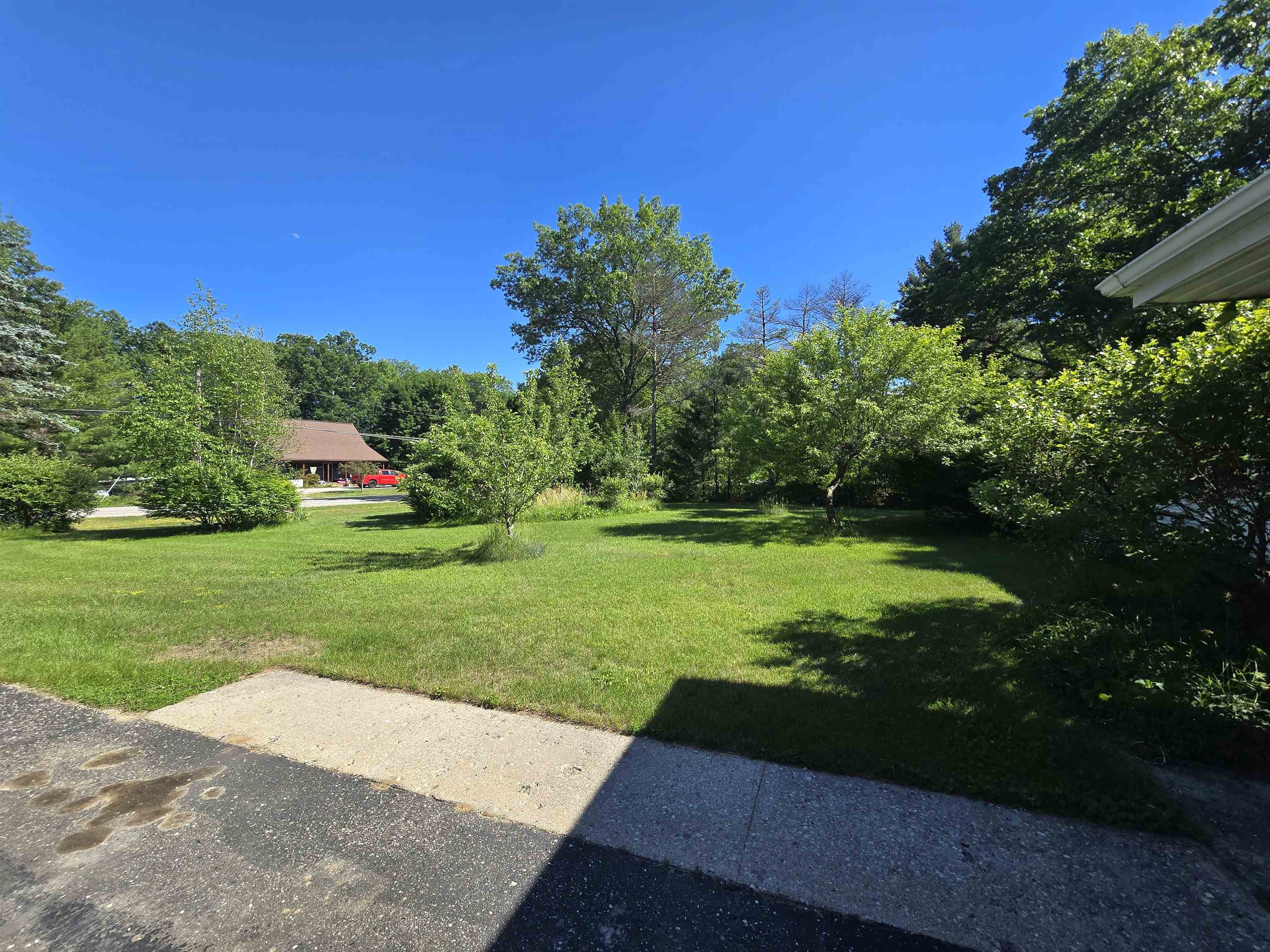35th image of 704 Forest Rd, Oscoda, MI 48750 | MLS# 77080070637