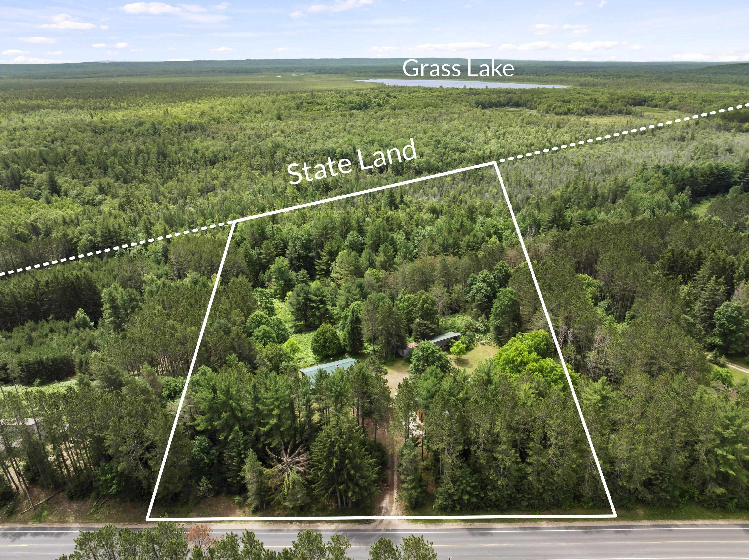 3rd image of 19603 Cinder Rd, Interlochen, MI 49643 | MLS# 80070727