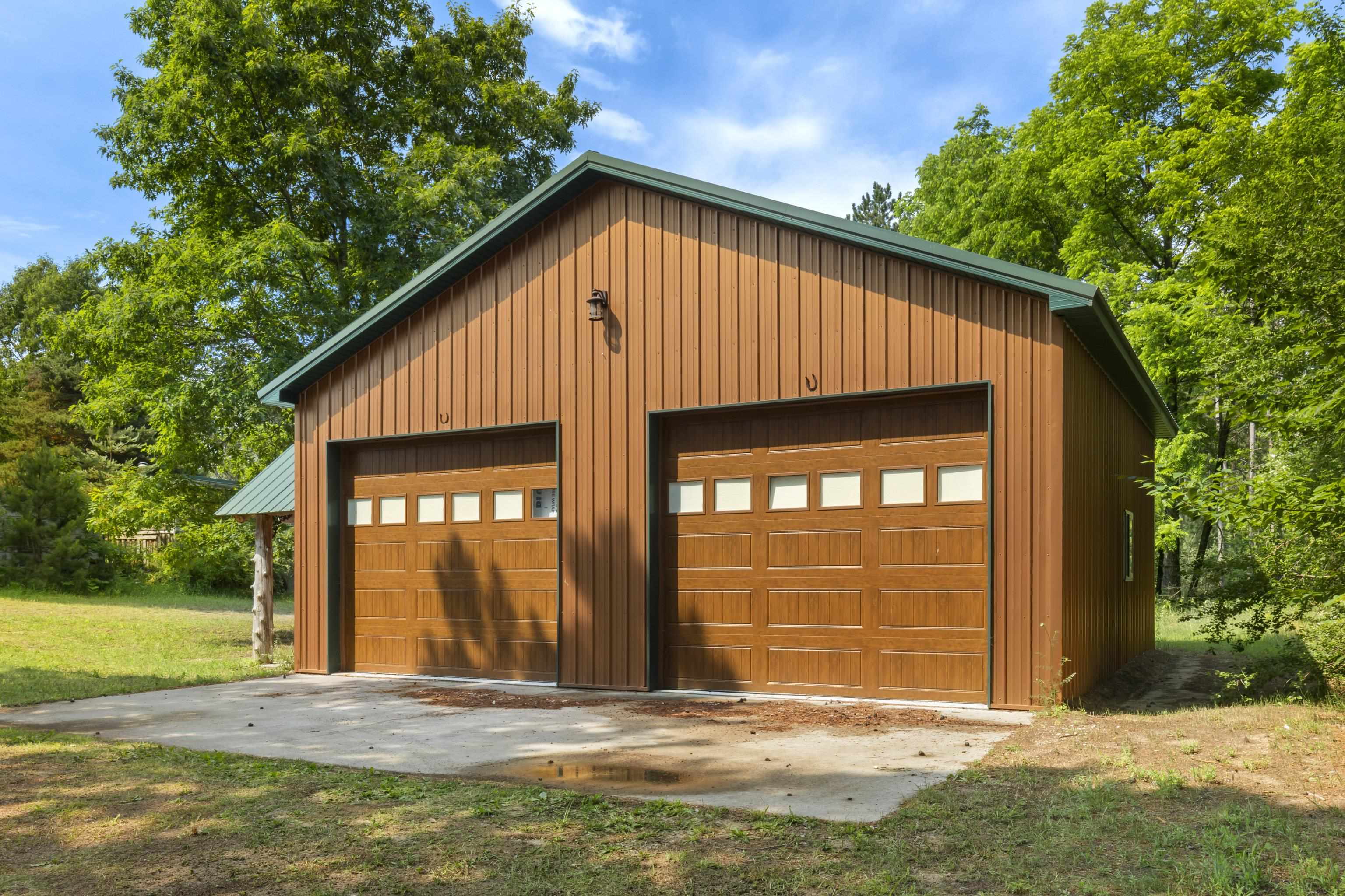 5th image of 19603 Cinder Rd, Interlochen, MI 49643 | MLS# 80070727