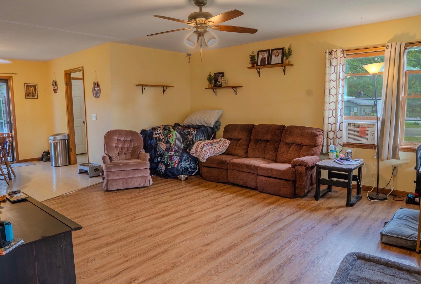 3rd image of 712 W Division St, Cadillac, MI 49601 | MLS# 79080070728