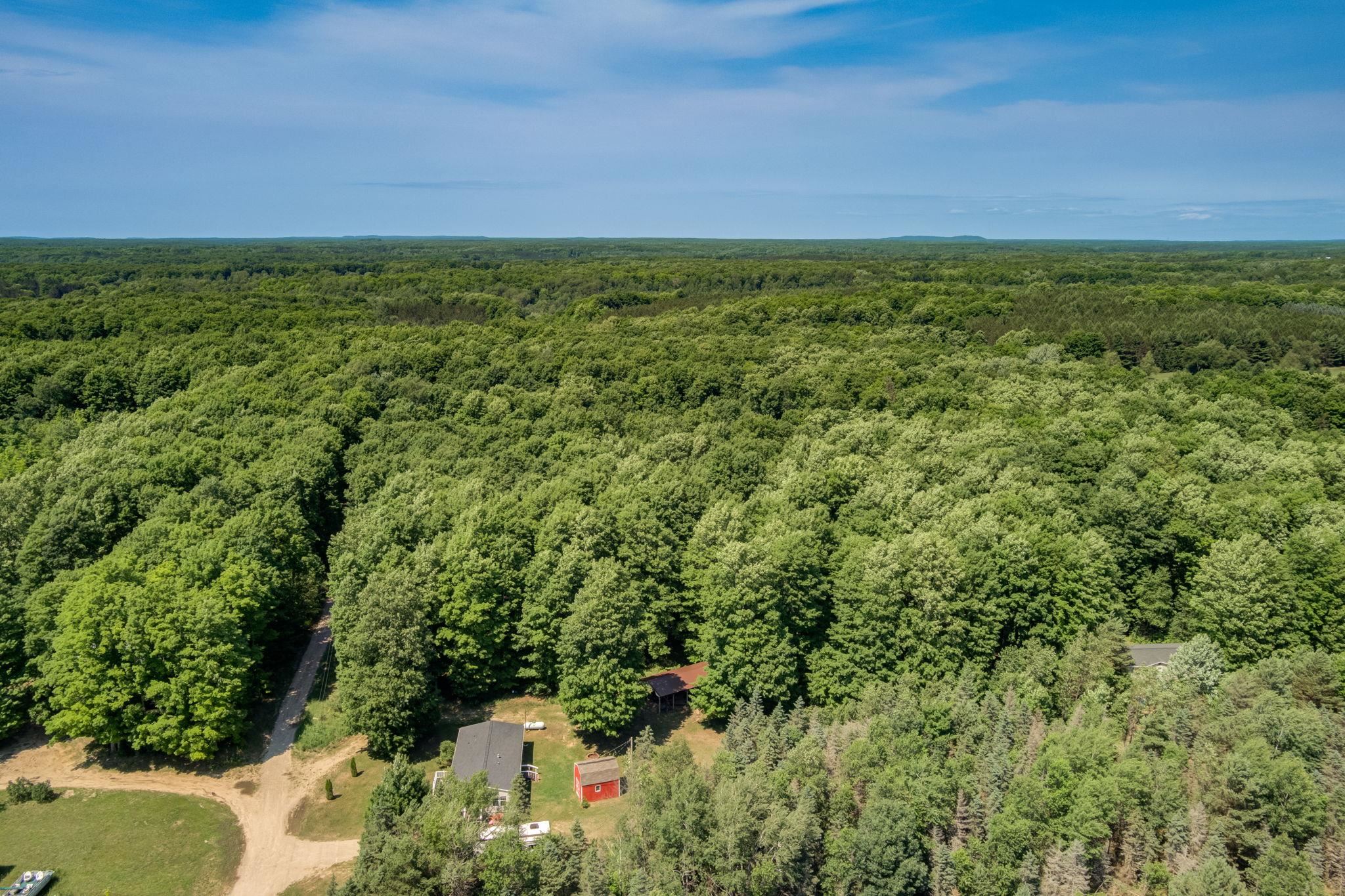 Homes for sale in Beulah, MI | 223 Pinecrest Ln, Beulah, MI 49617 | MLS# 80070787
