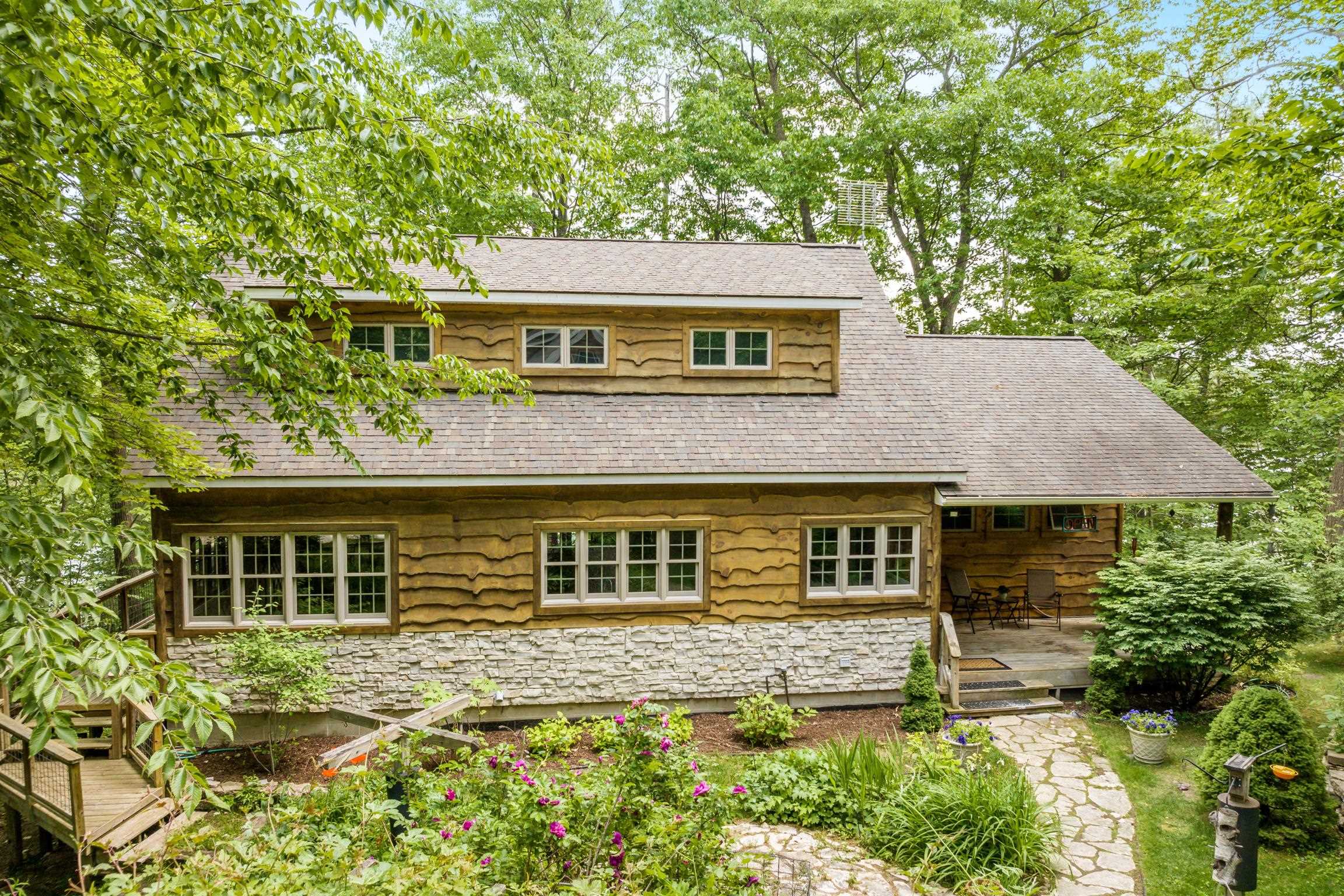 3rd image of 967 Old Miller Rd, Beulah, MI 49617 | MLS# 78080070832
