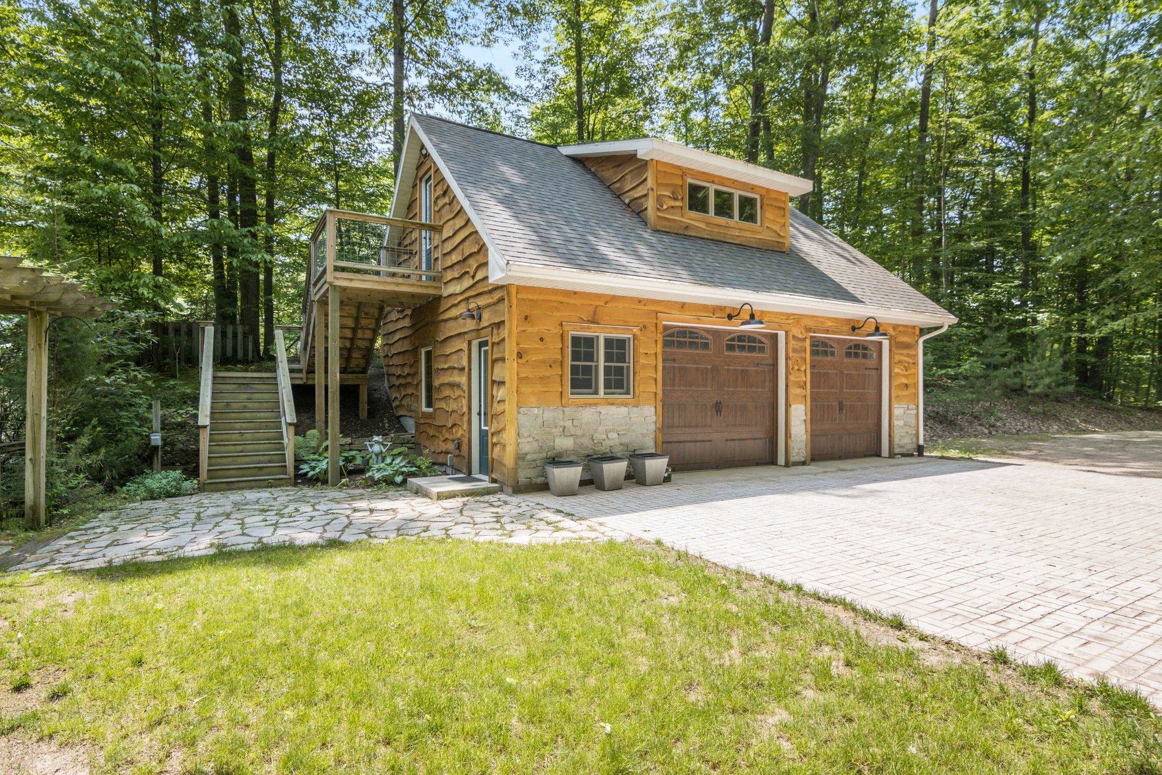 4th image of 967 Old Miller Rd, Beulah, MI 49617 | MLS# 78080070832
