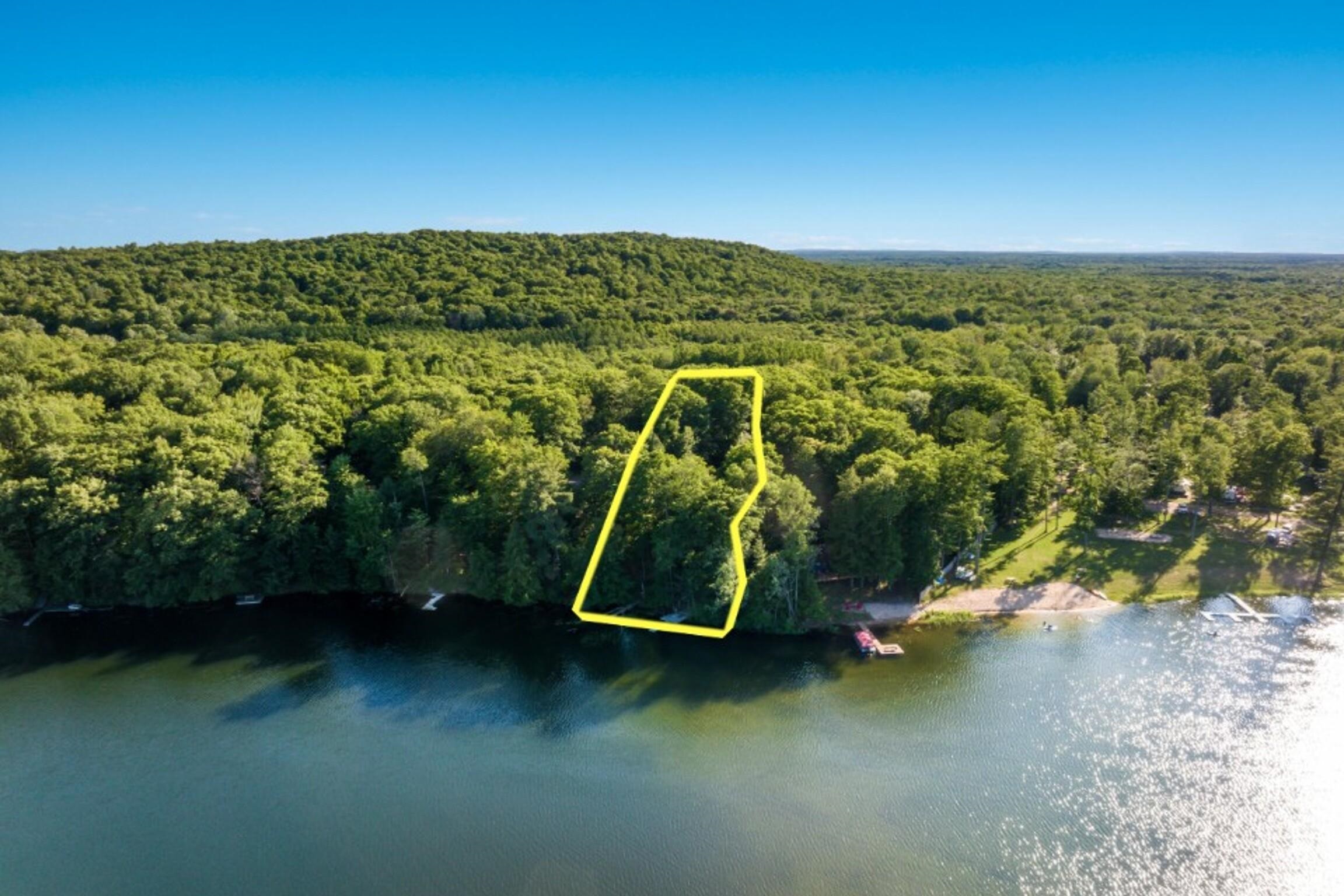 5th image of 967 Old Miller Rd, Beulah, MI 49617 | MLS# 78080070832