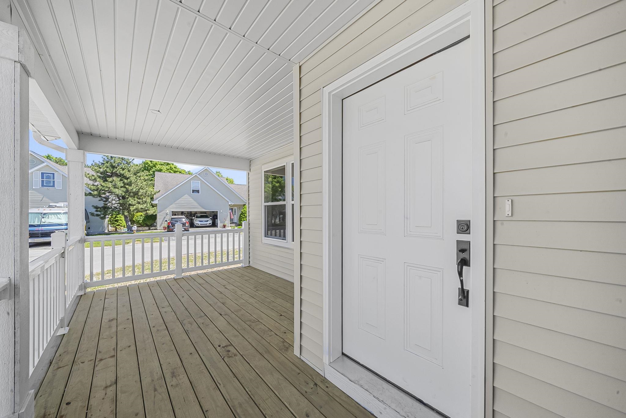 5th image of 2803 Garnet Ct, Traverse City, MI 49684 | MLS# 78080070858