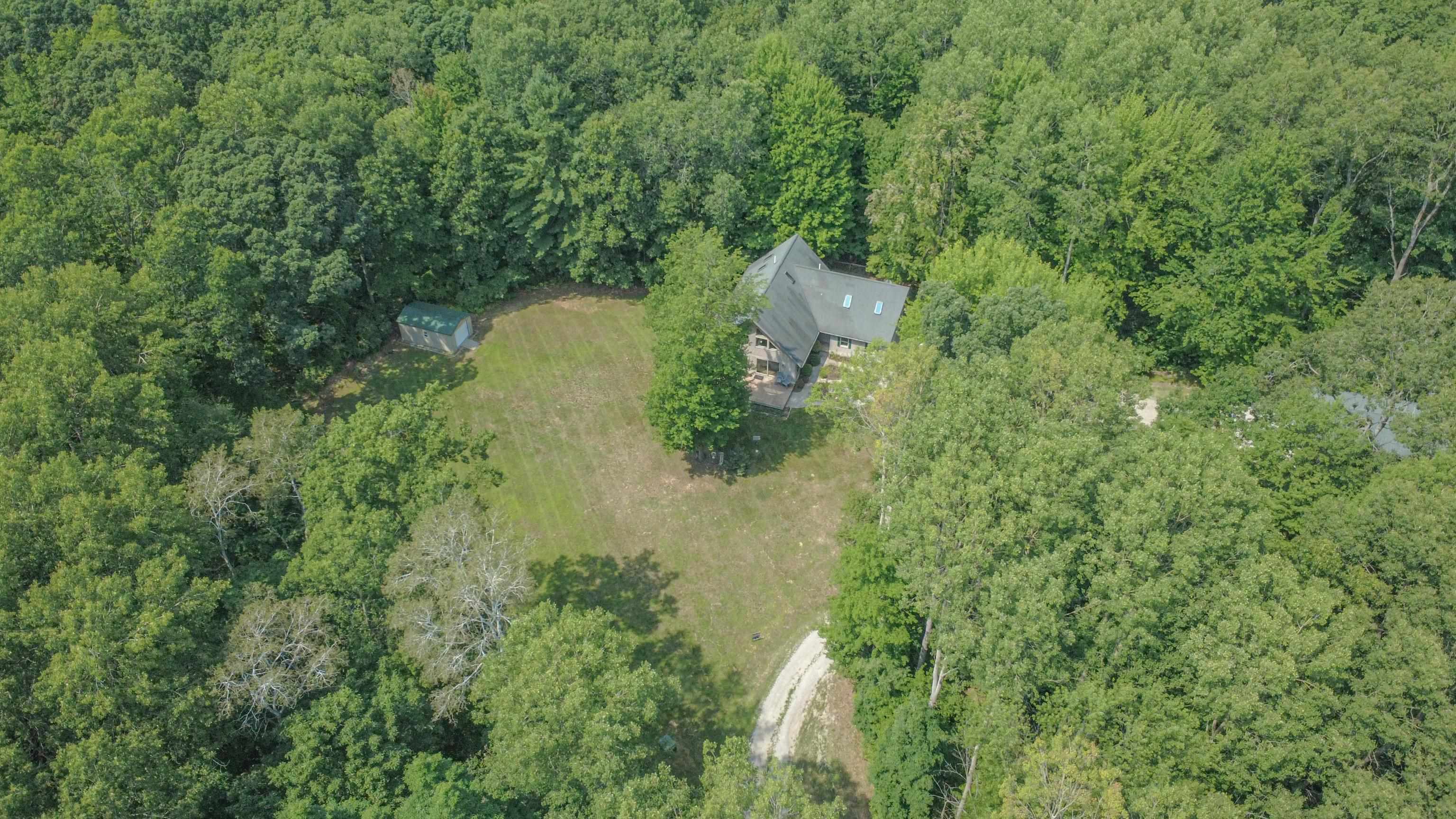 5th image of 4769 Feather Trl, Edmore, MI 48829 | MLS# 79080070864