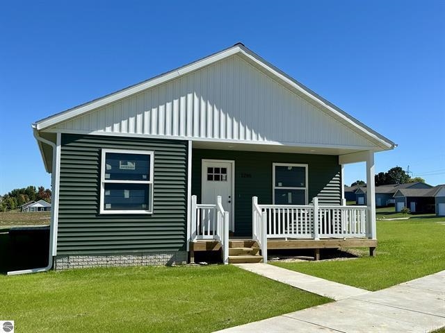 1st image of 921 Sepia St, Traverse City, MI 49696 | MLS# 78080070876